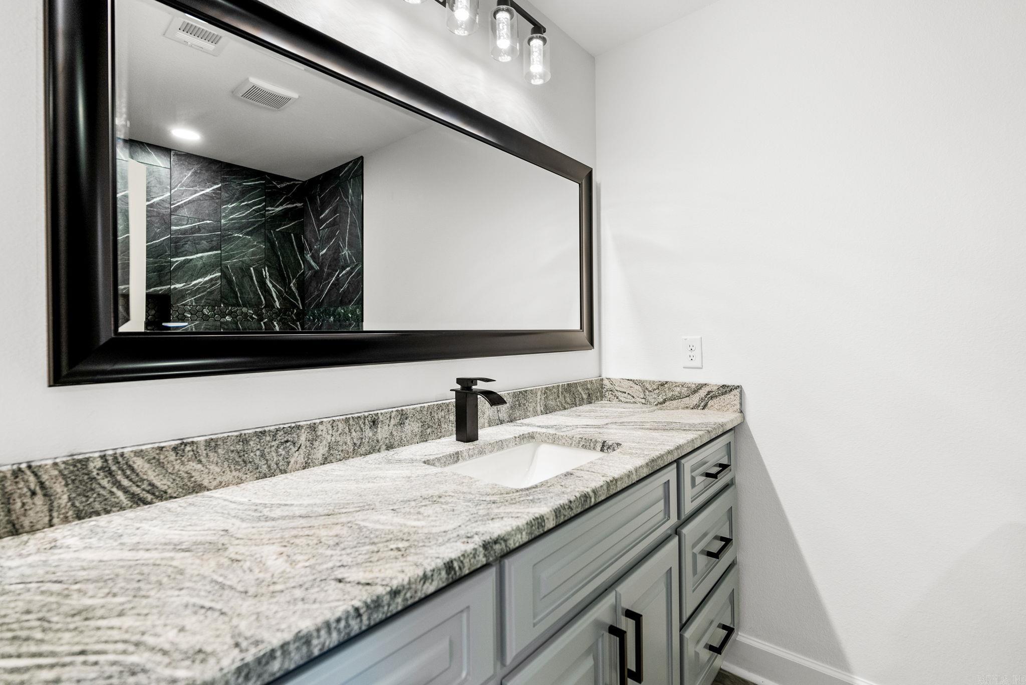 WASHINGTON AVE - Residential