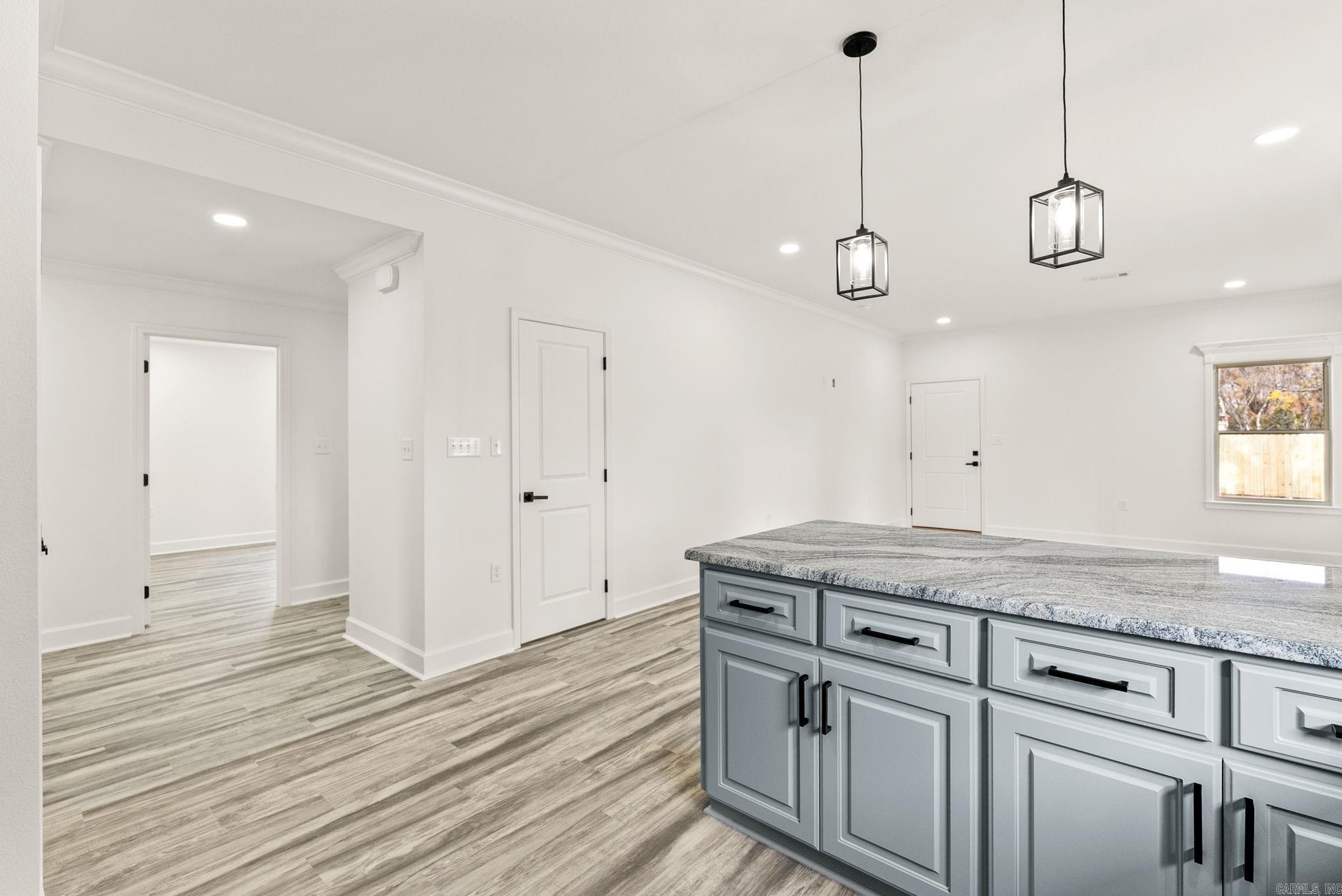 WASHINGTON AVE - Residential