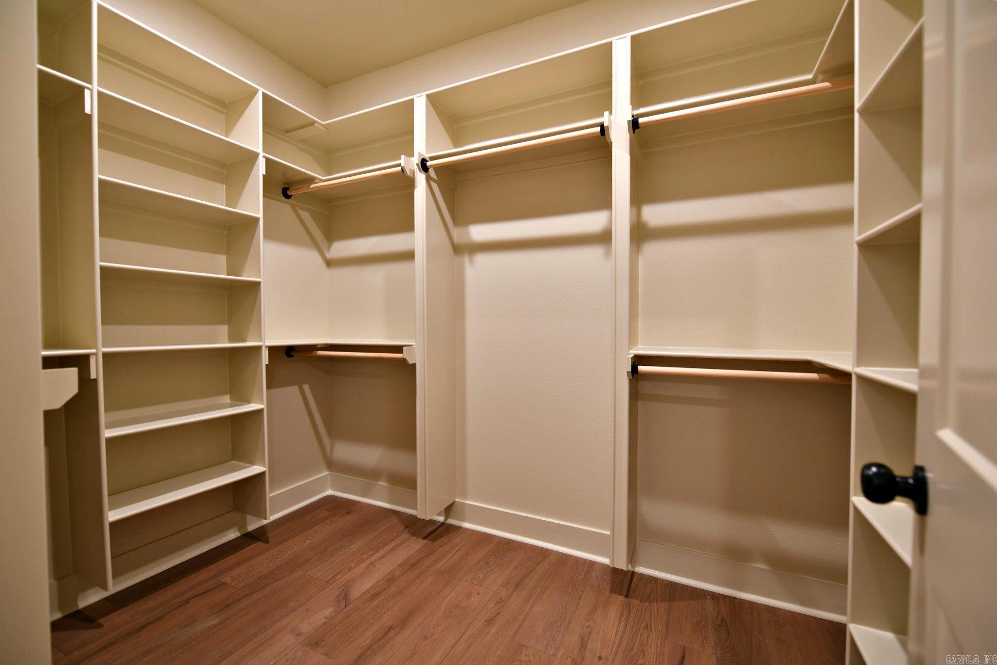 MKT Trust Co - Residential