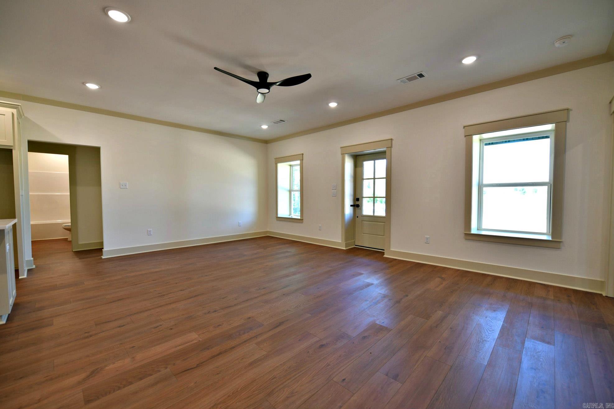 MKT Trust Co - Residential