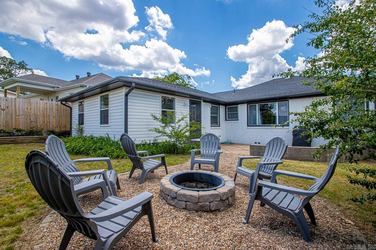 KINGWOOD PLACE - Residential