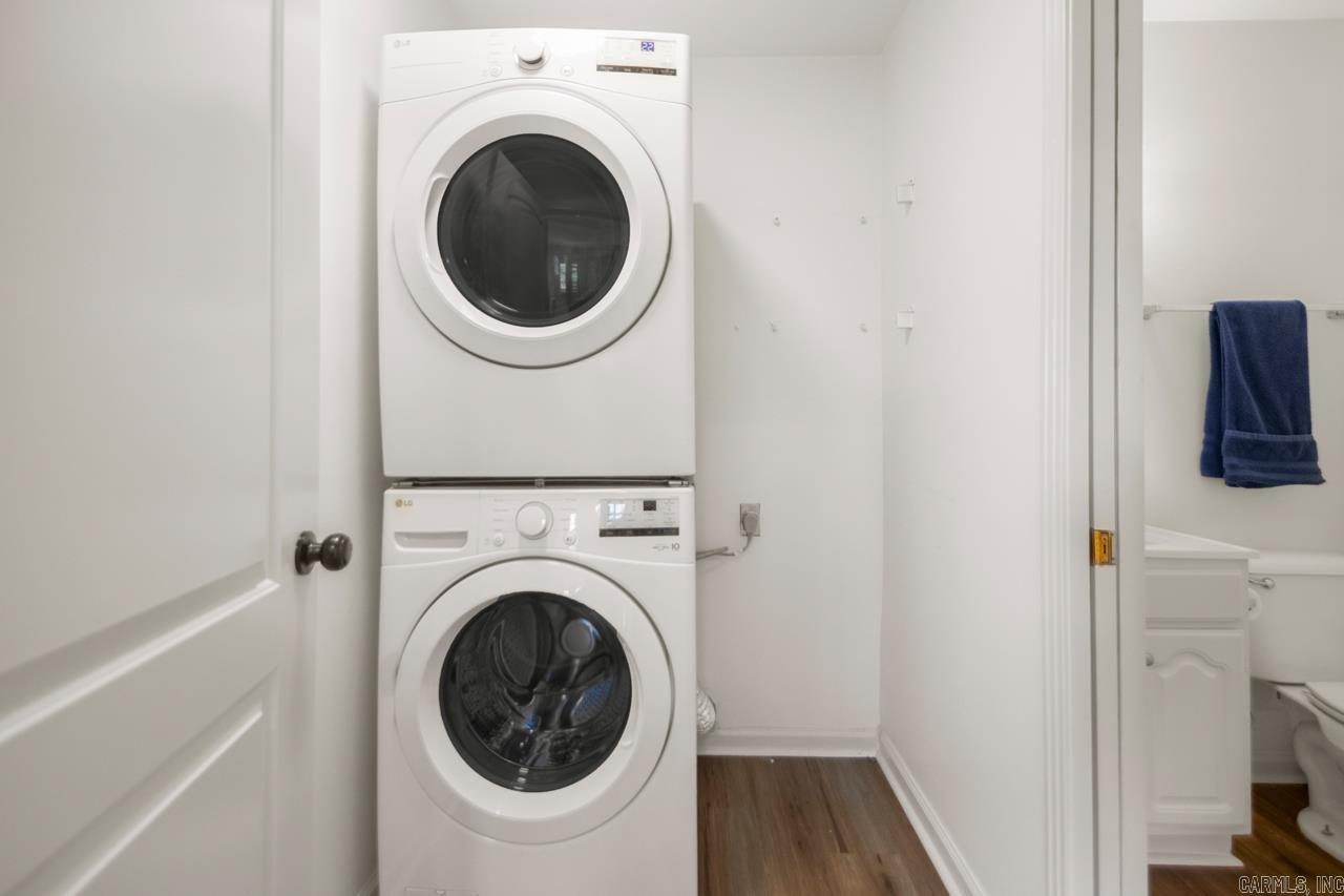 KINGWOOD PLACE - Residential