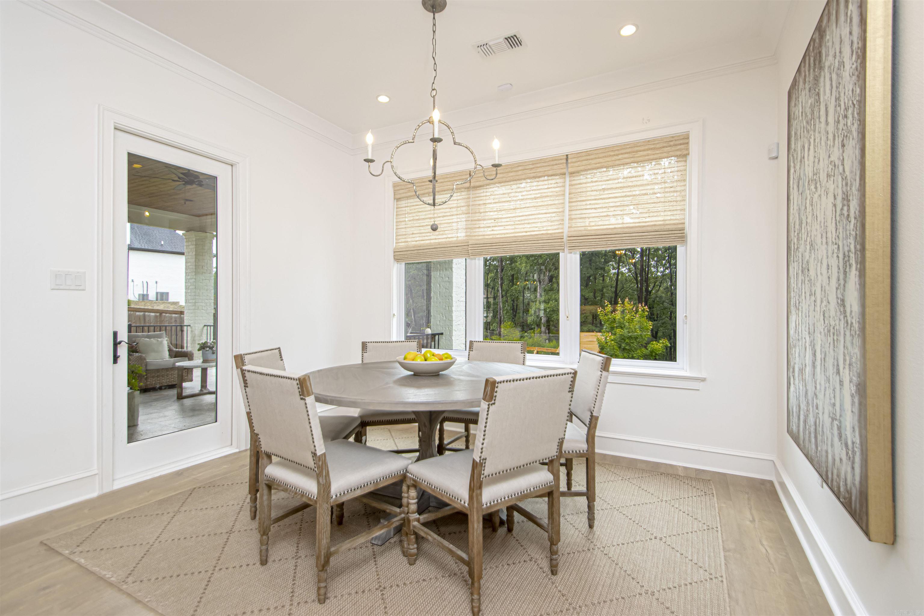 CHENAL VALLEY "FALSTONE COURT" - Residential