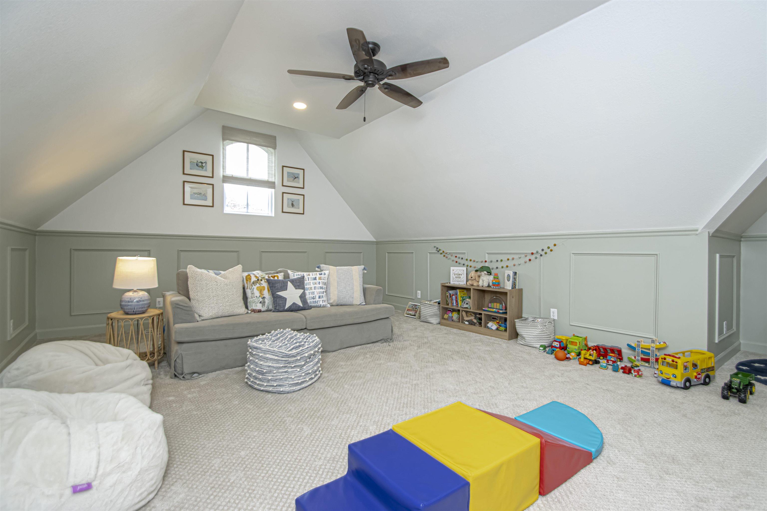 CHENAL VALLEY "FALSTONE COURT" - Residential