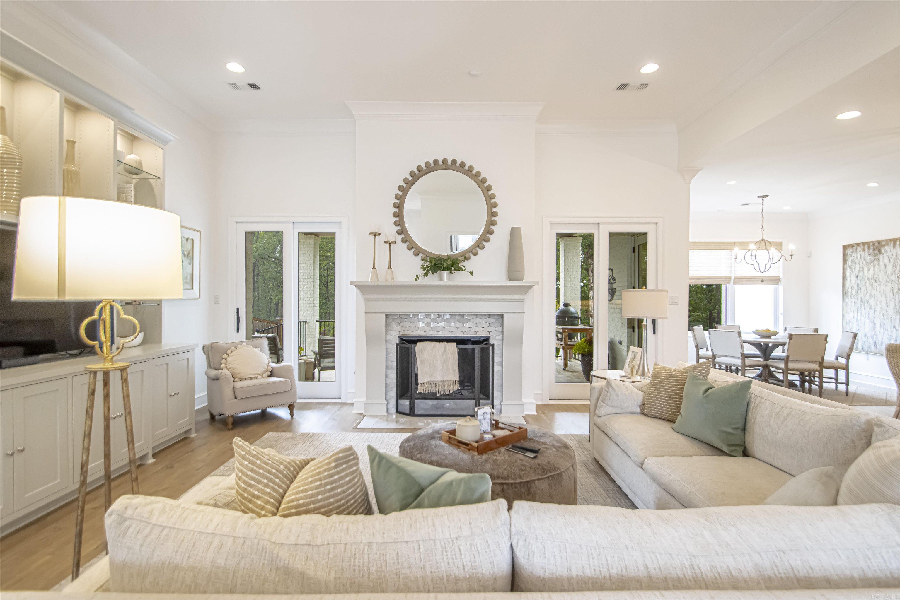 CHENAL VALLEY "FALSTONE COURT" - Residential