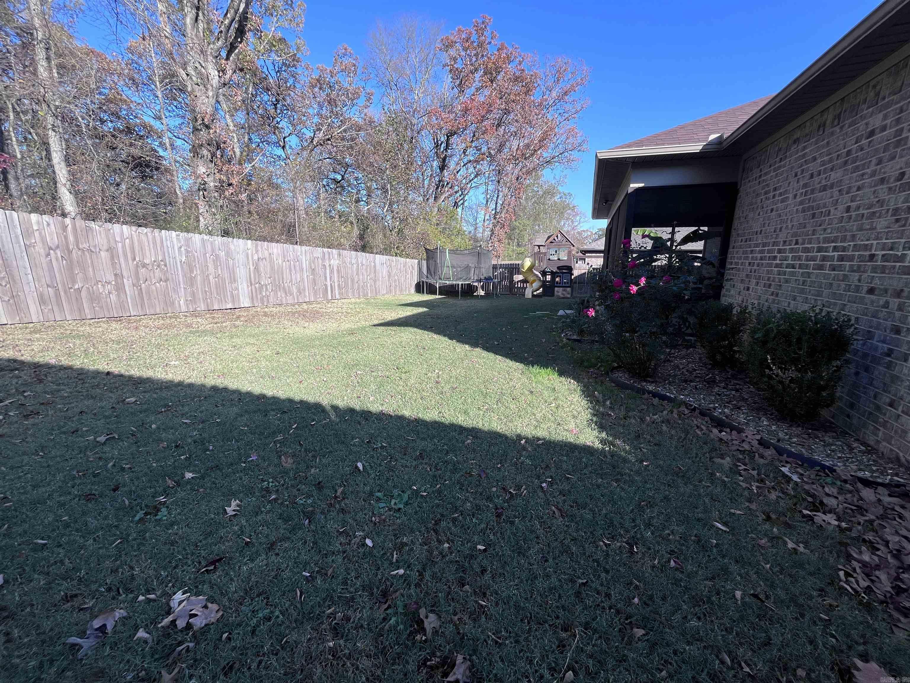 HUNTINGTON PLACE - Residential Lease