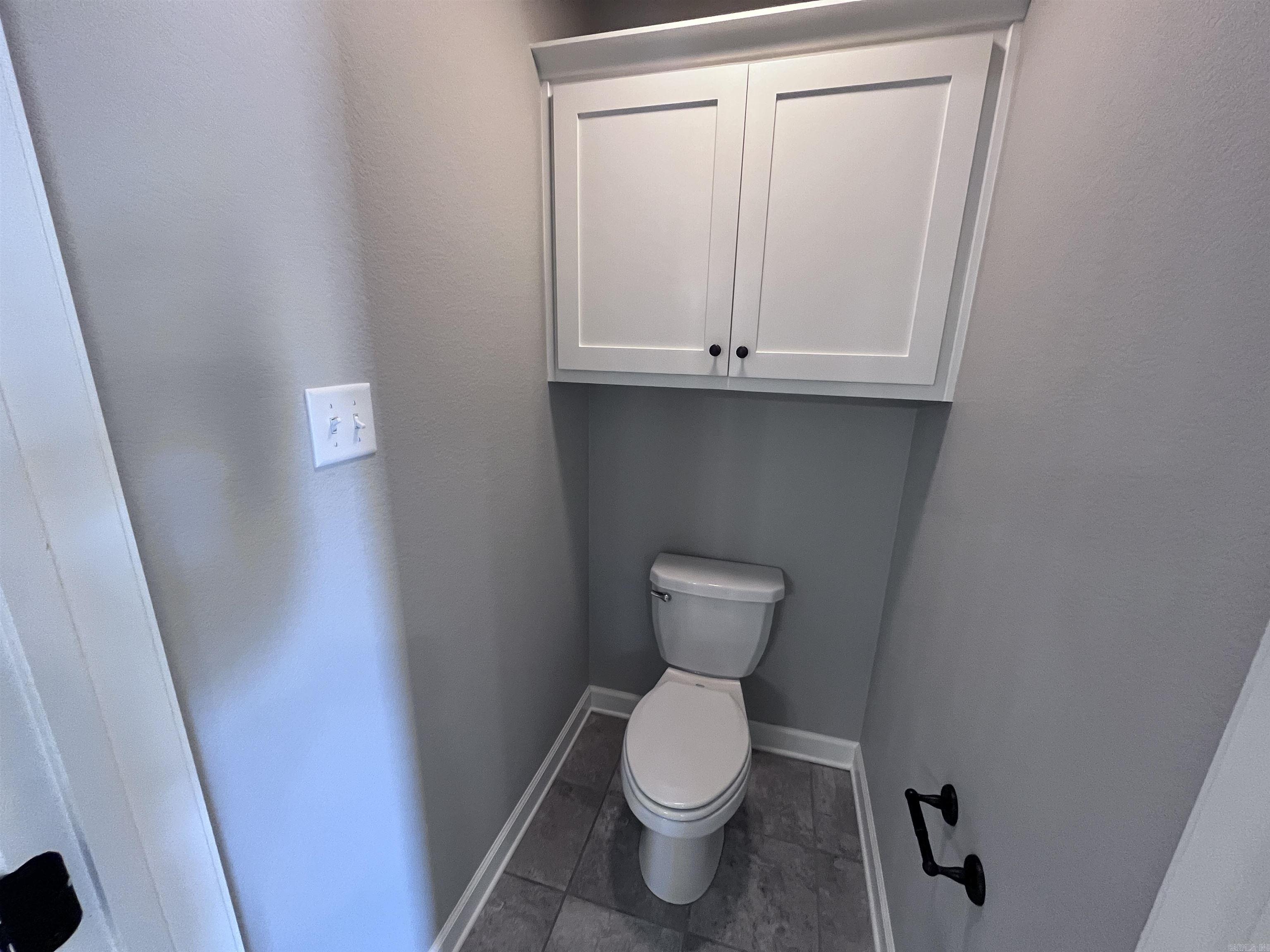 HUNTINGTON PLACE - Residential Lease