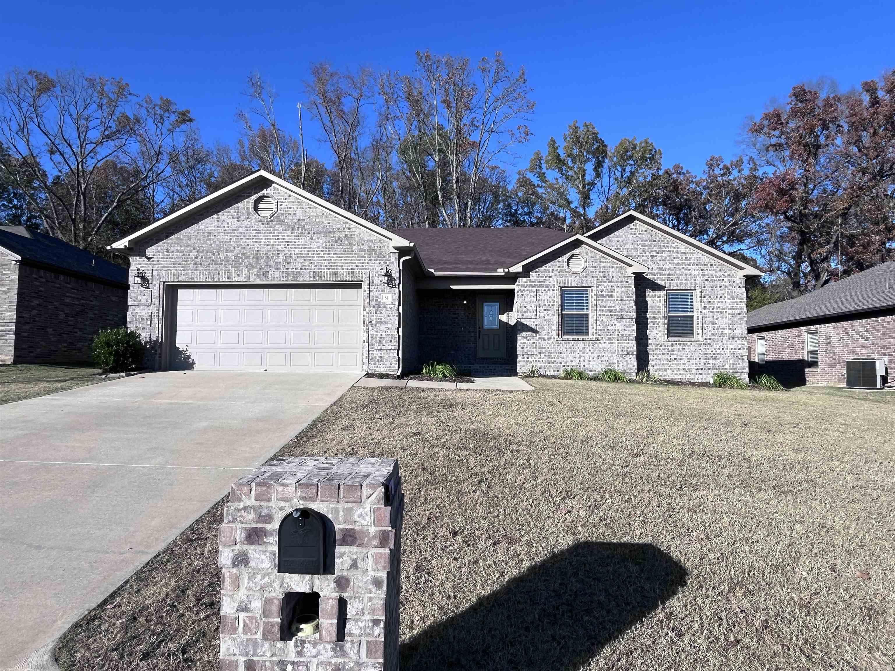 HUNTINGTON PLACE - Residential Lease