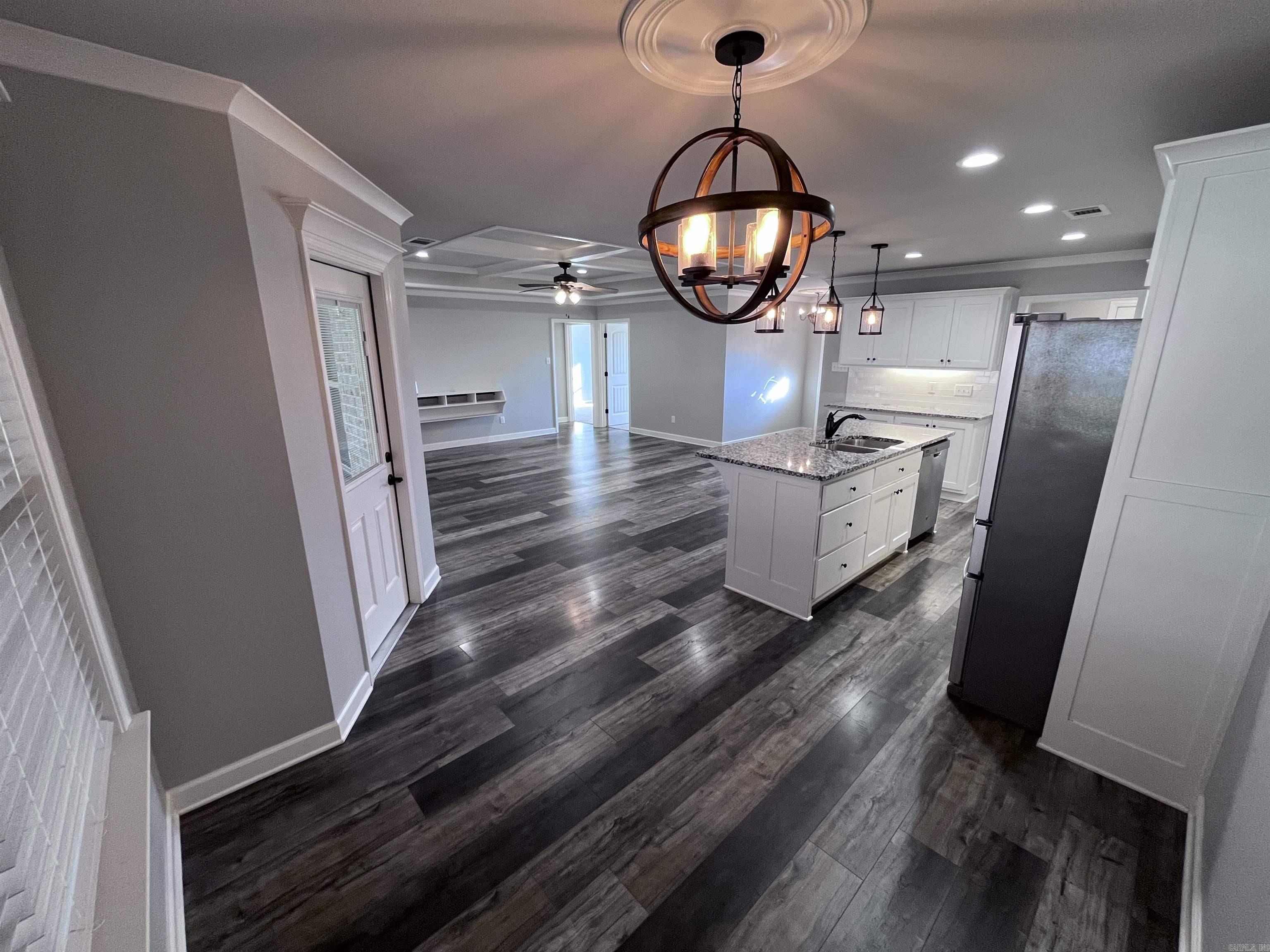 HUNTINGTON PLACE - Residential Lease