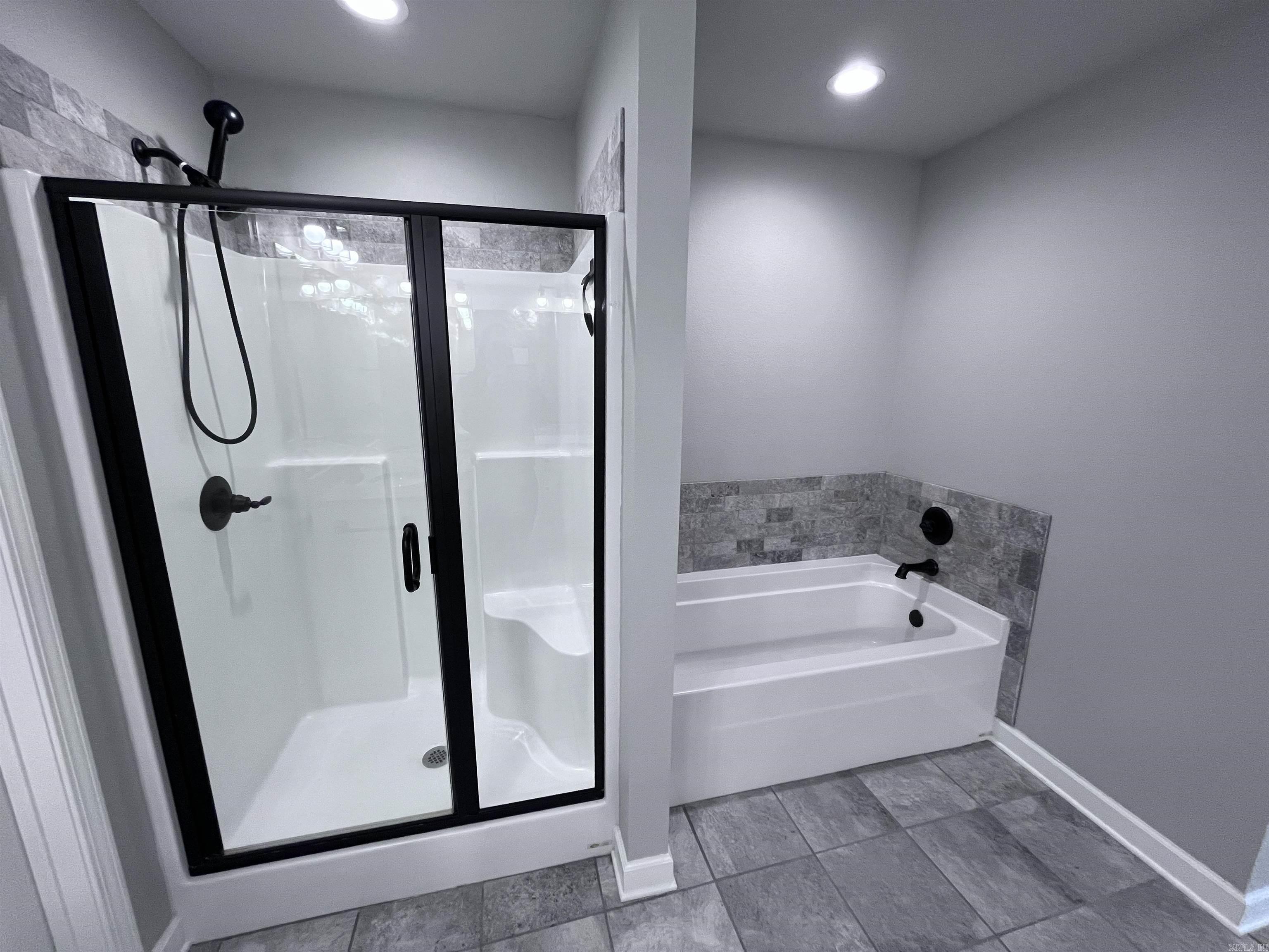 HUNTINGTON PLACE - Residential Lease