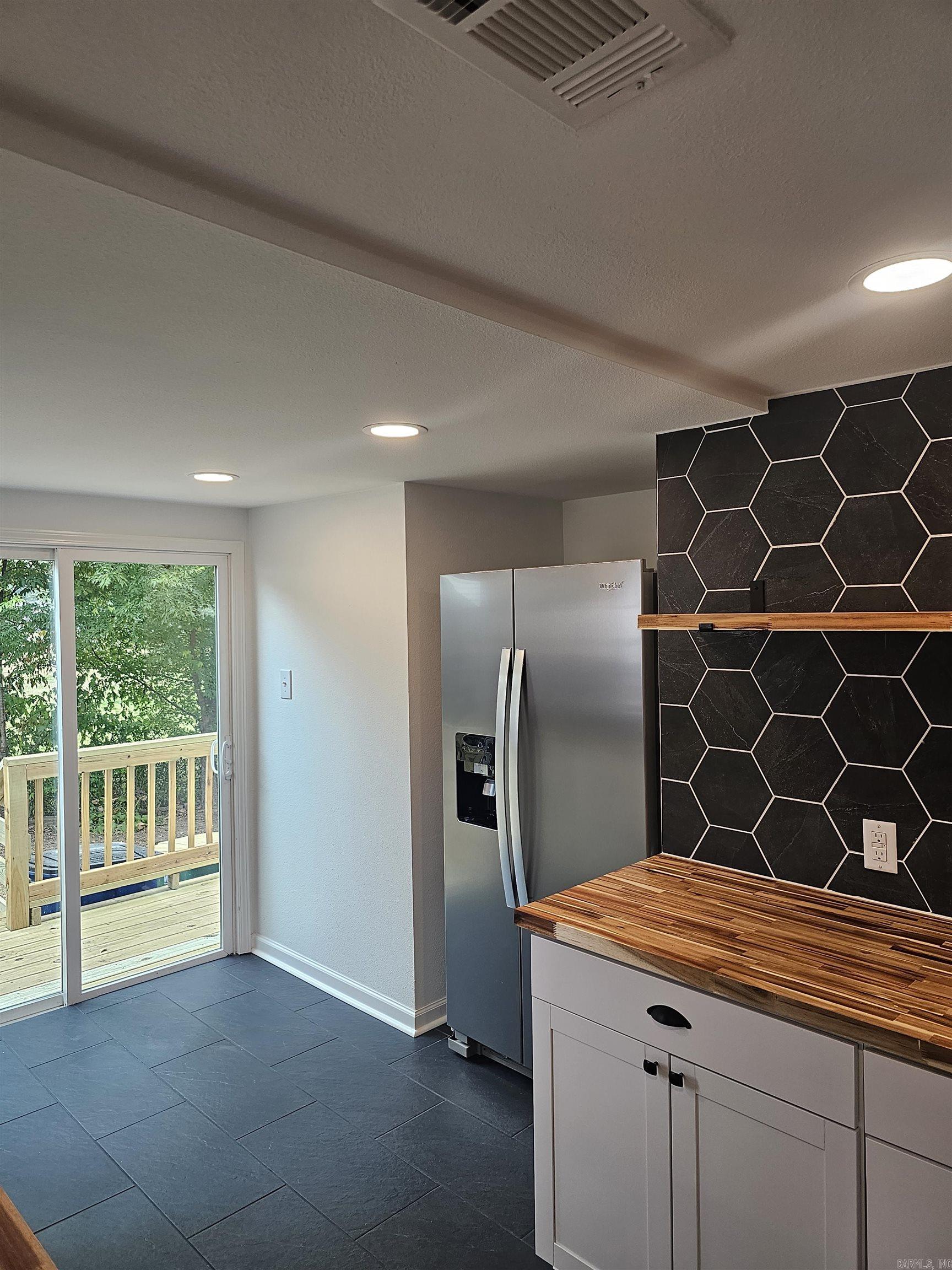 MASSIE WEST - Residential