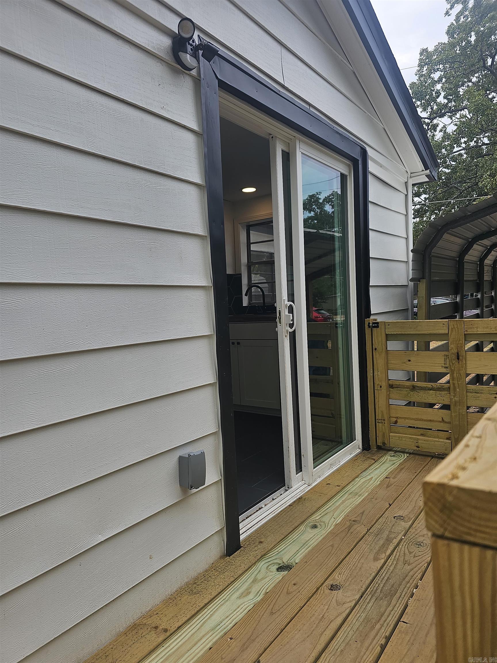 MASSIE WEST - Residential