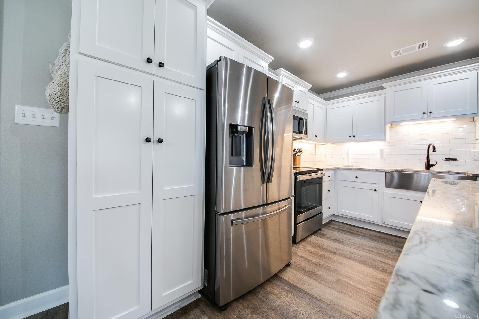 AUTUMN BROOKE - Residential