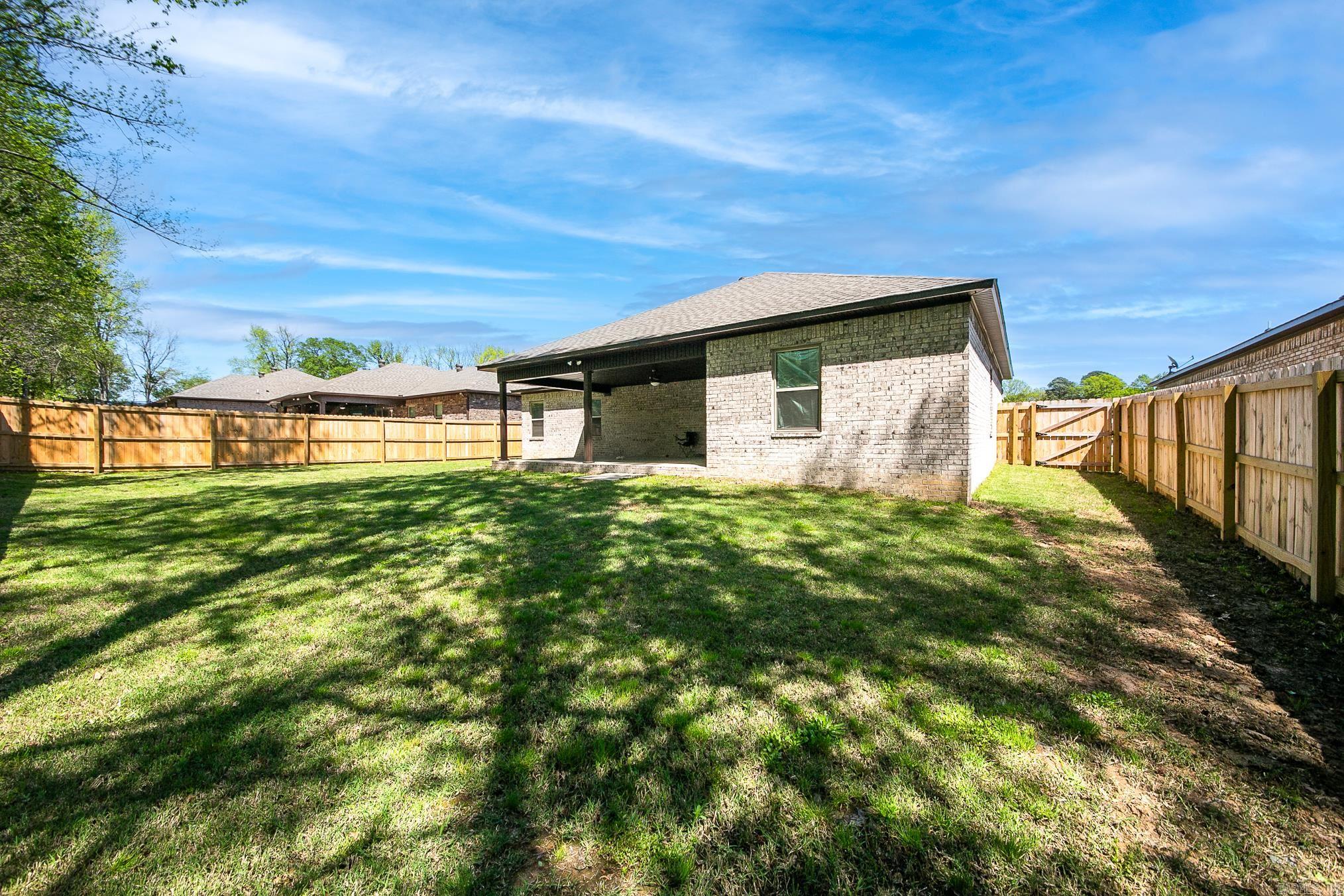 AUTUMN BROOKE - Residential