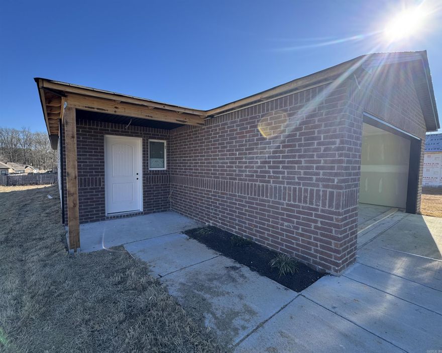 This new single-story Keswick plan is designed for modern lifestyles. A spacious and flexible open-concept layout combines the kitchen, living and dining areas to maximize interior space. One bedroom is tucked away to the side, with two additional bedrooms located at the back of the home, including the lavish owner’s suite with a full bathroom and walk-in closet.   **SEE SHOWING REMARKS & AGENT REMARKS FOR IMPORTANT INFORMATION**