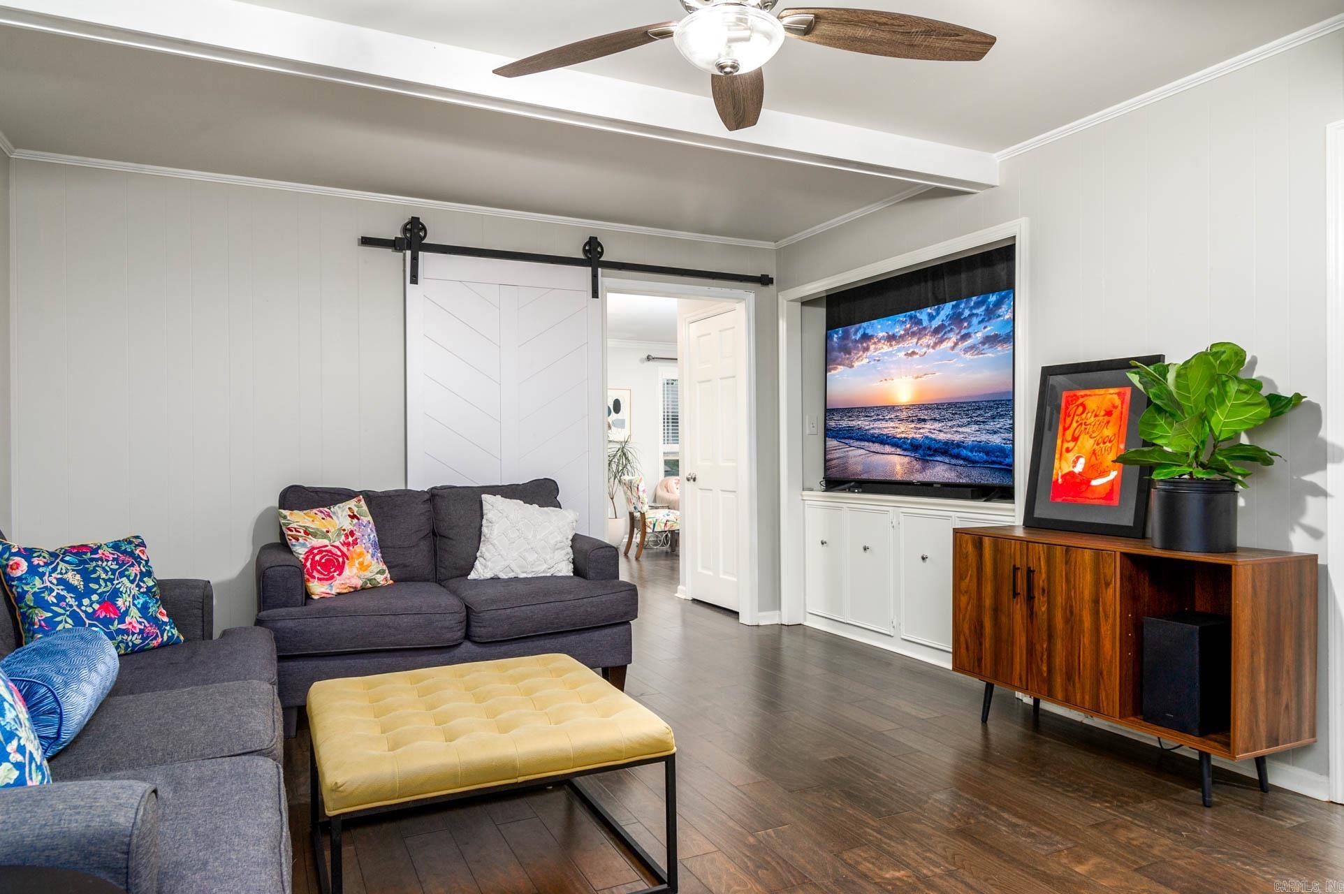 WALNUT VALLEY - Residential