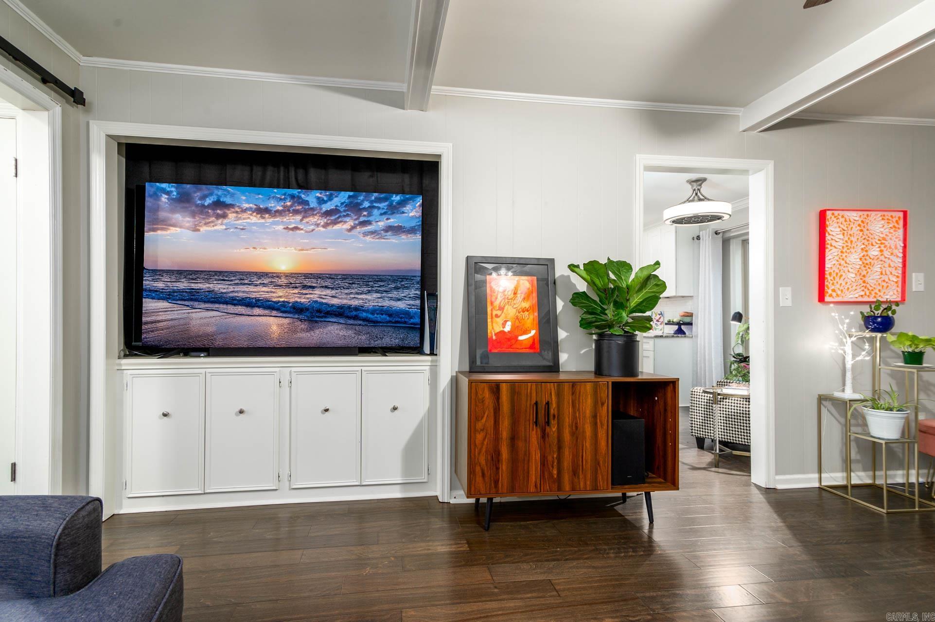 WALNUT VALLEY - Residential