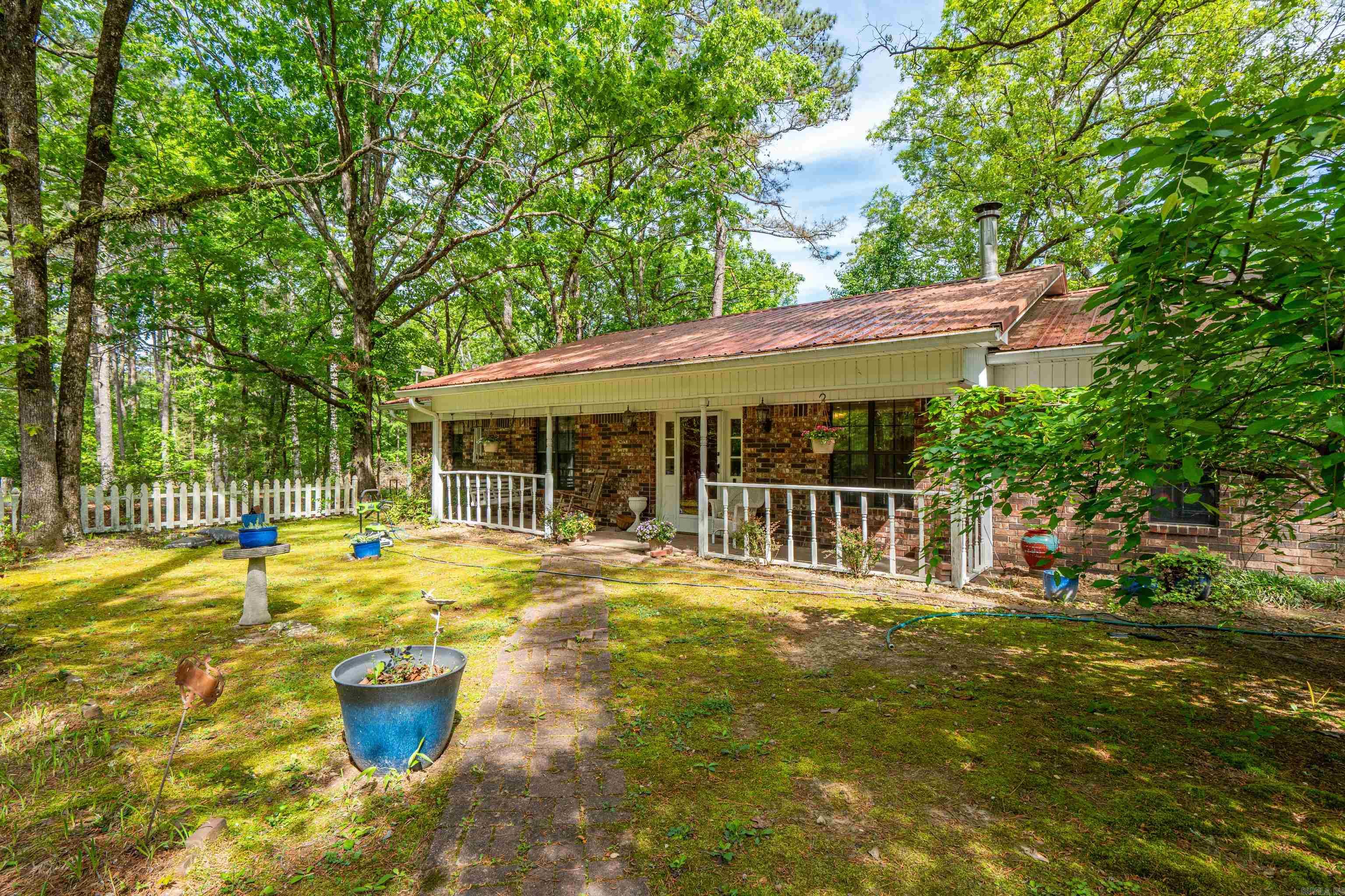 PEARCY, TOWN OF - Residential