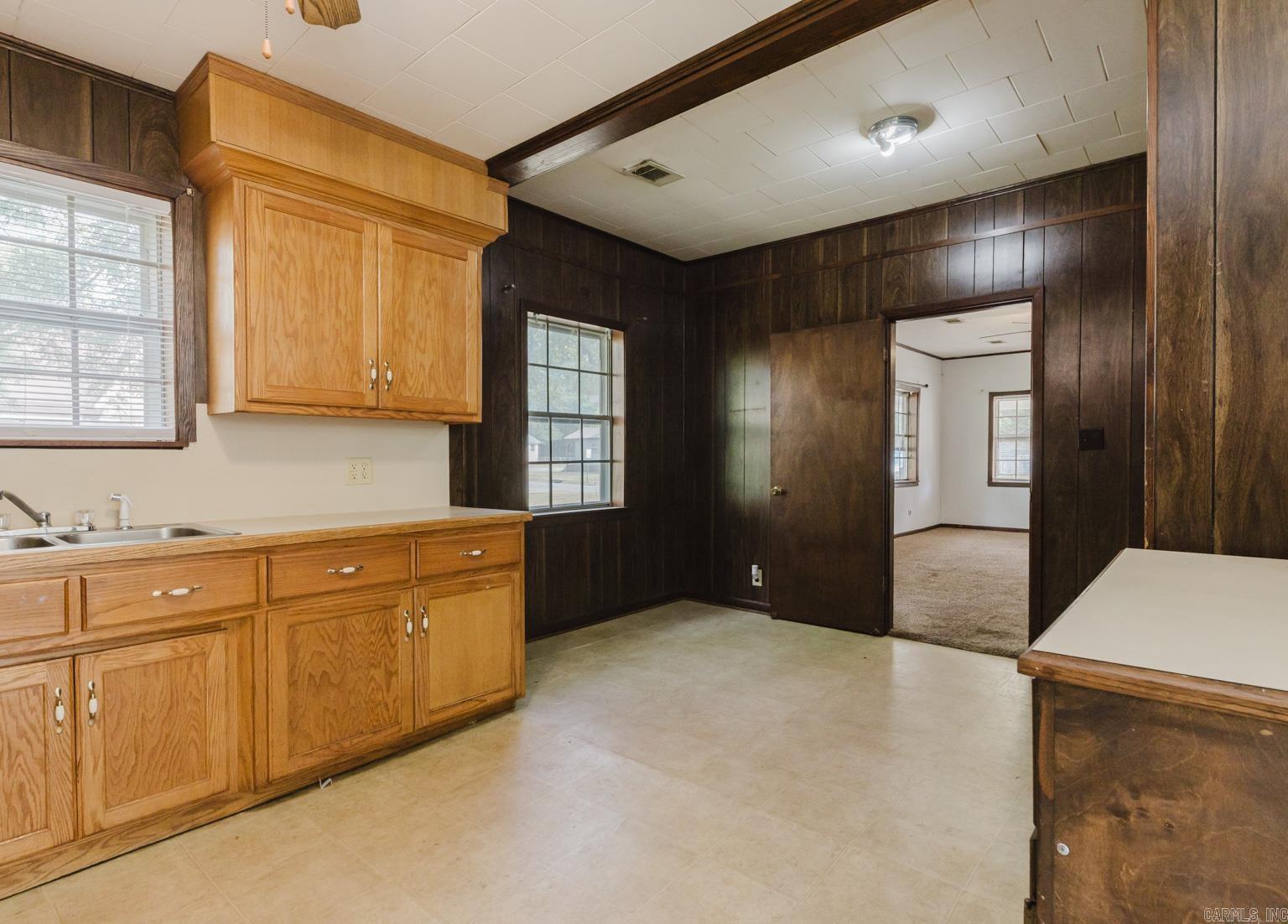 LUND & HILL (ORIGINAL TOWN) - Residential