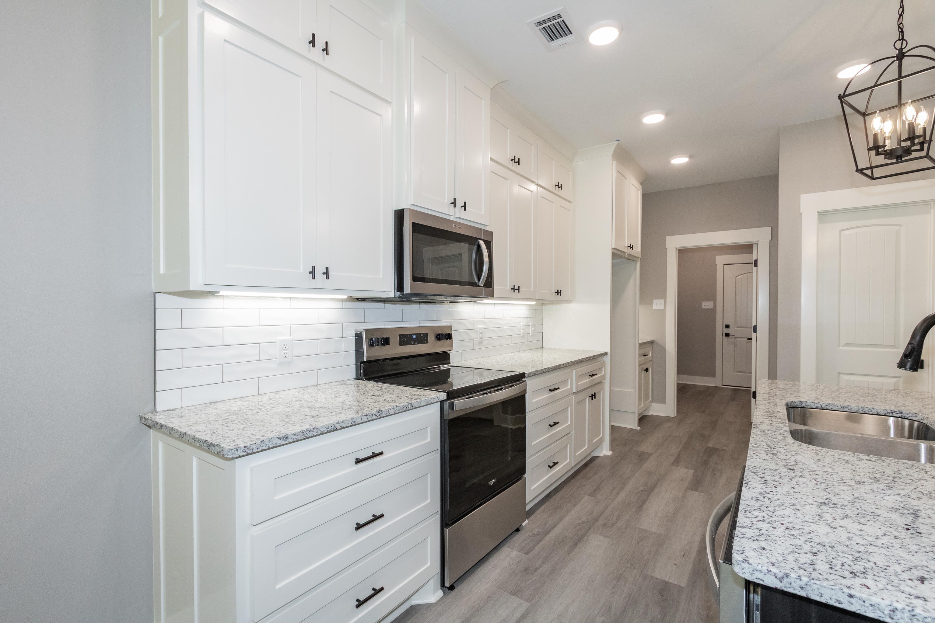 CARDINAL VALLEY - Residential