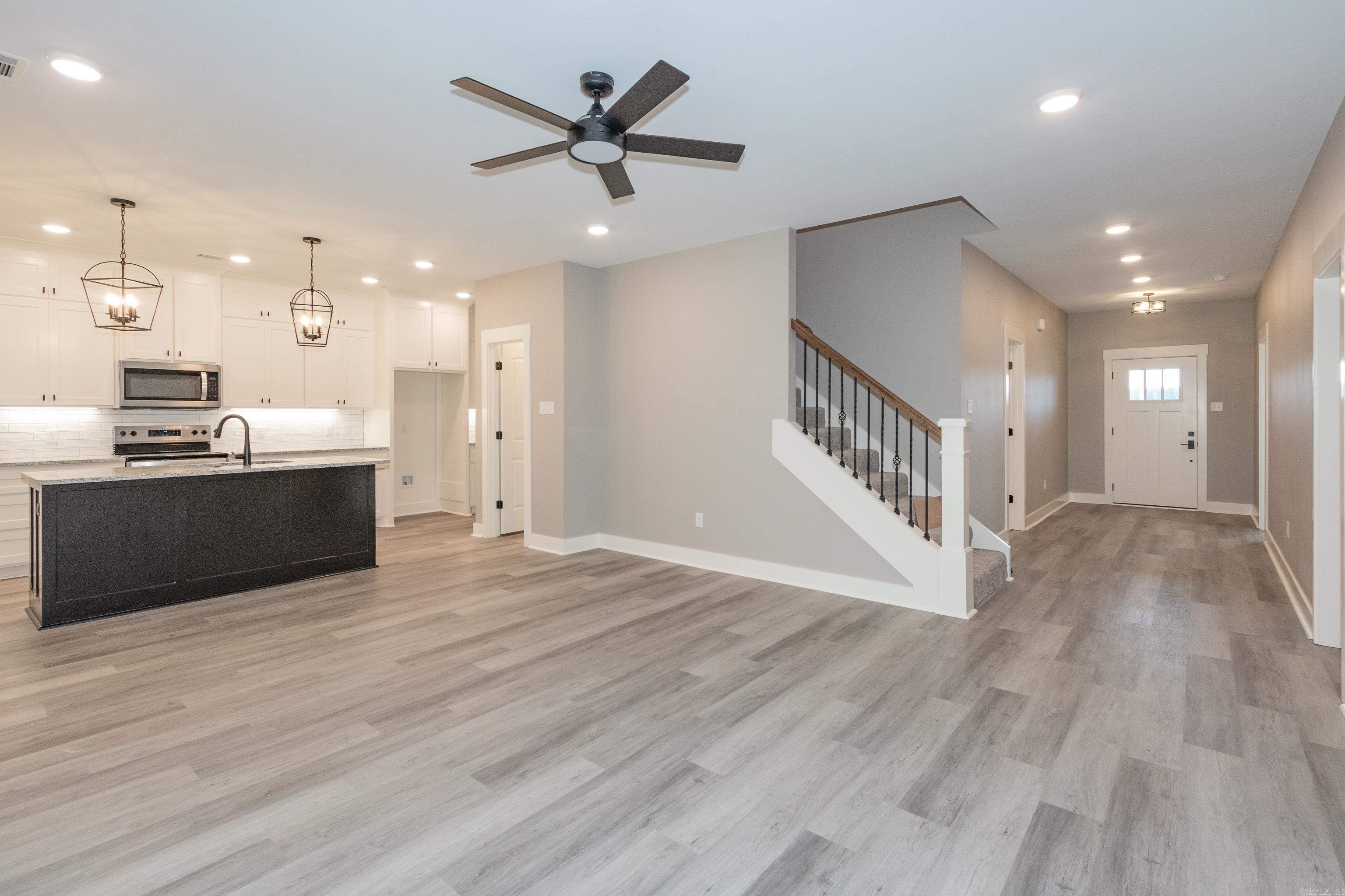 CARDINAL VALLEY - Residential