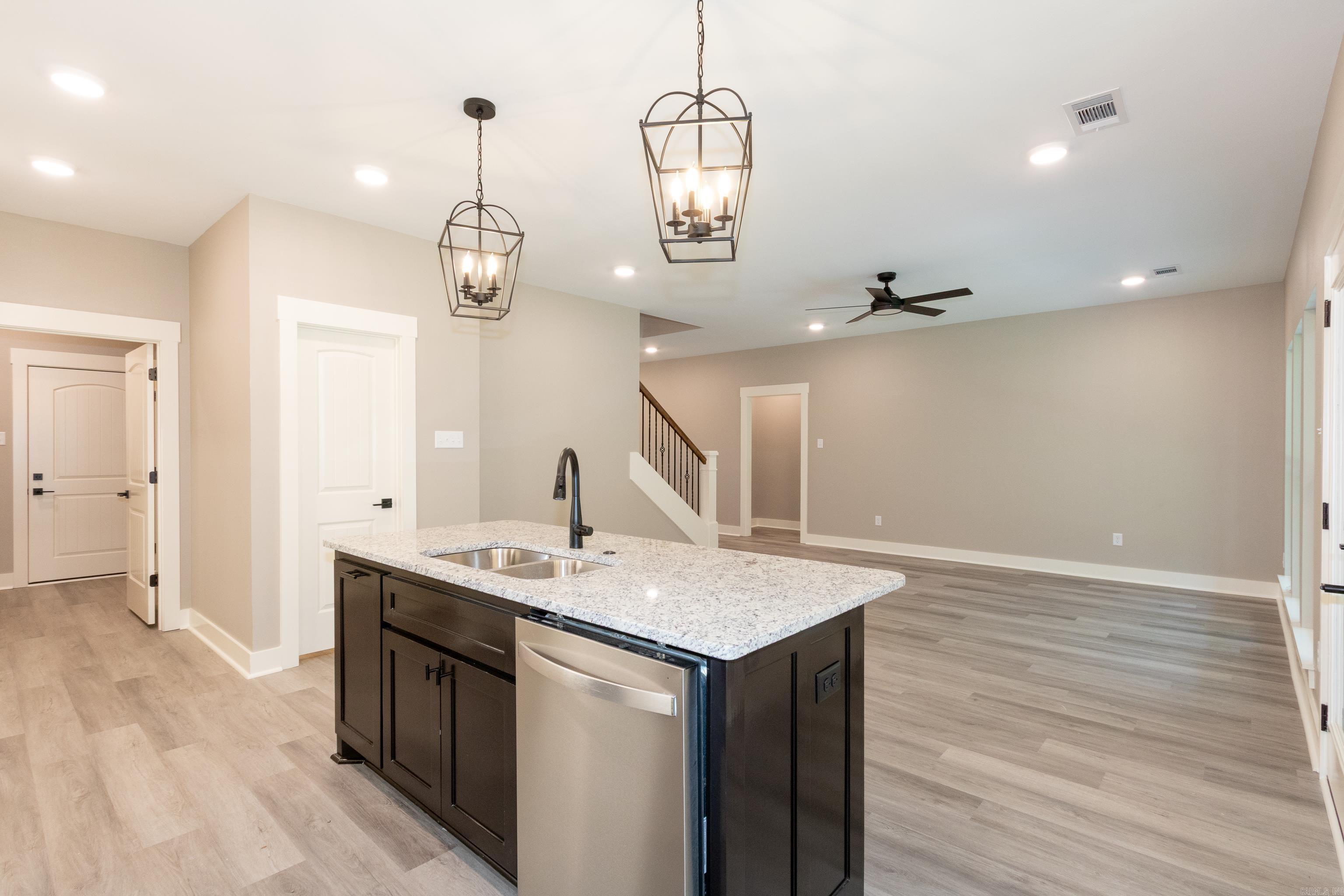 CARDINAL VALLEY - Residential