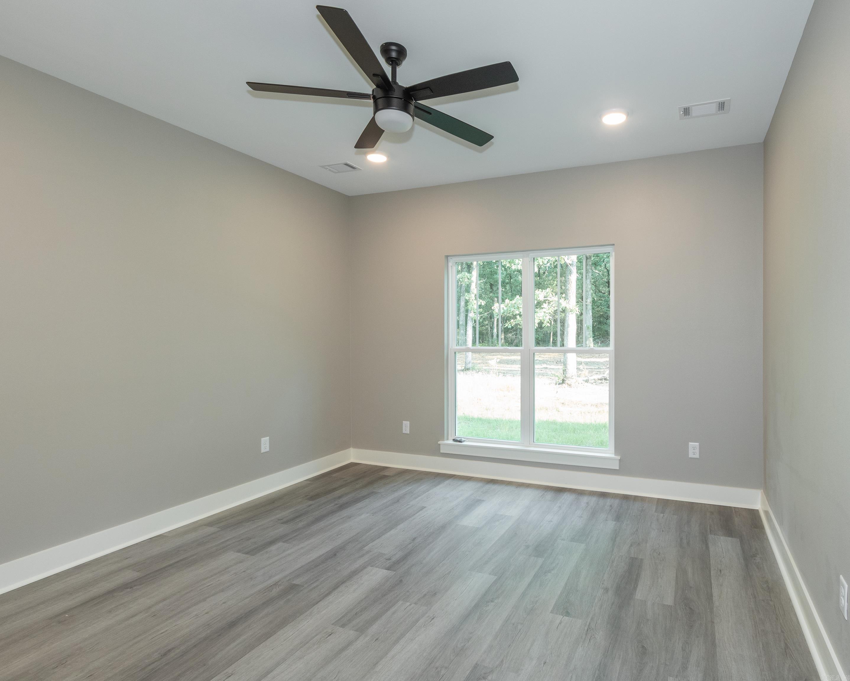 CARDINAL VALLEY - Residential