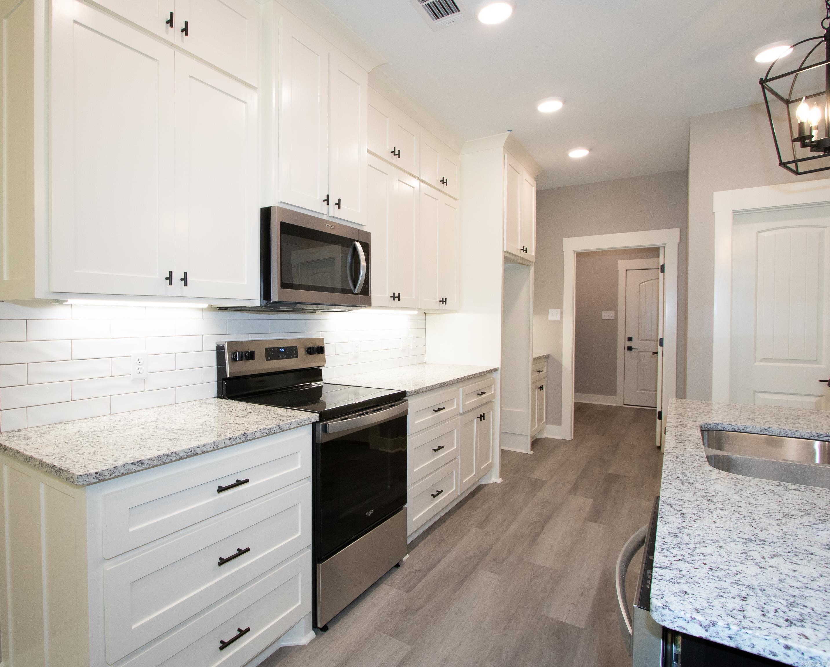 CARDINAL VALLEY - Residential