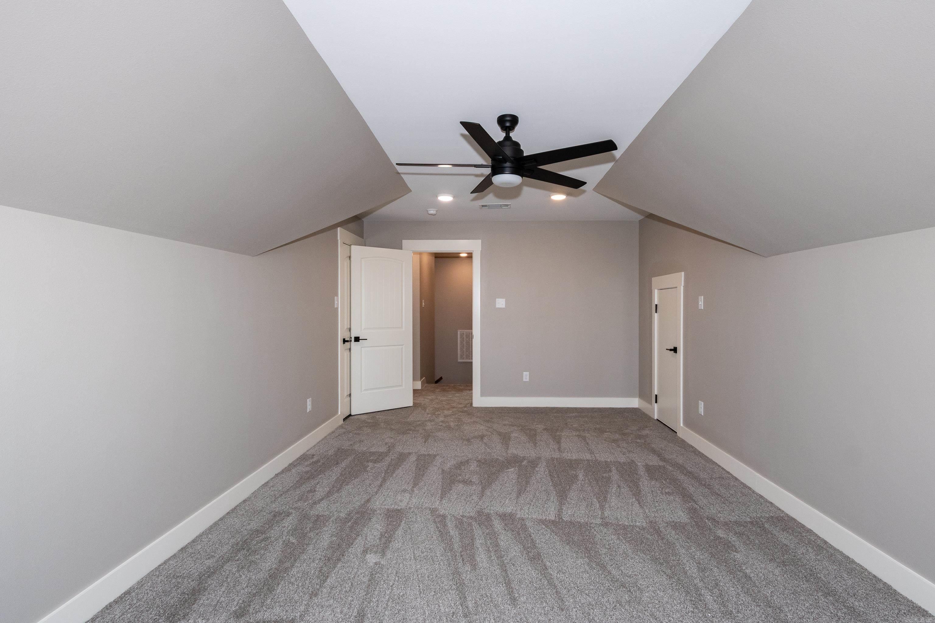 CARDINAL VALLEY - Residential