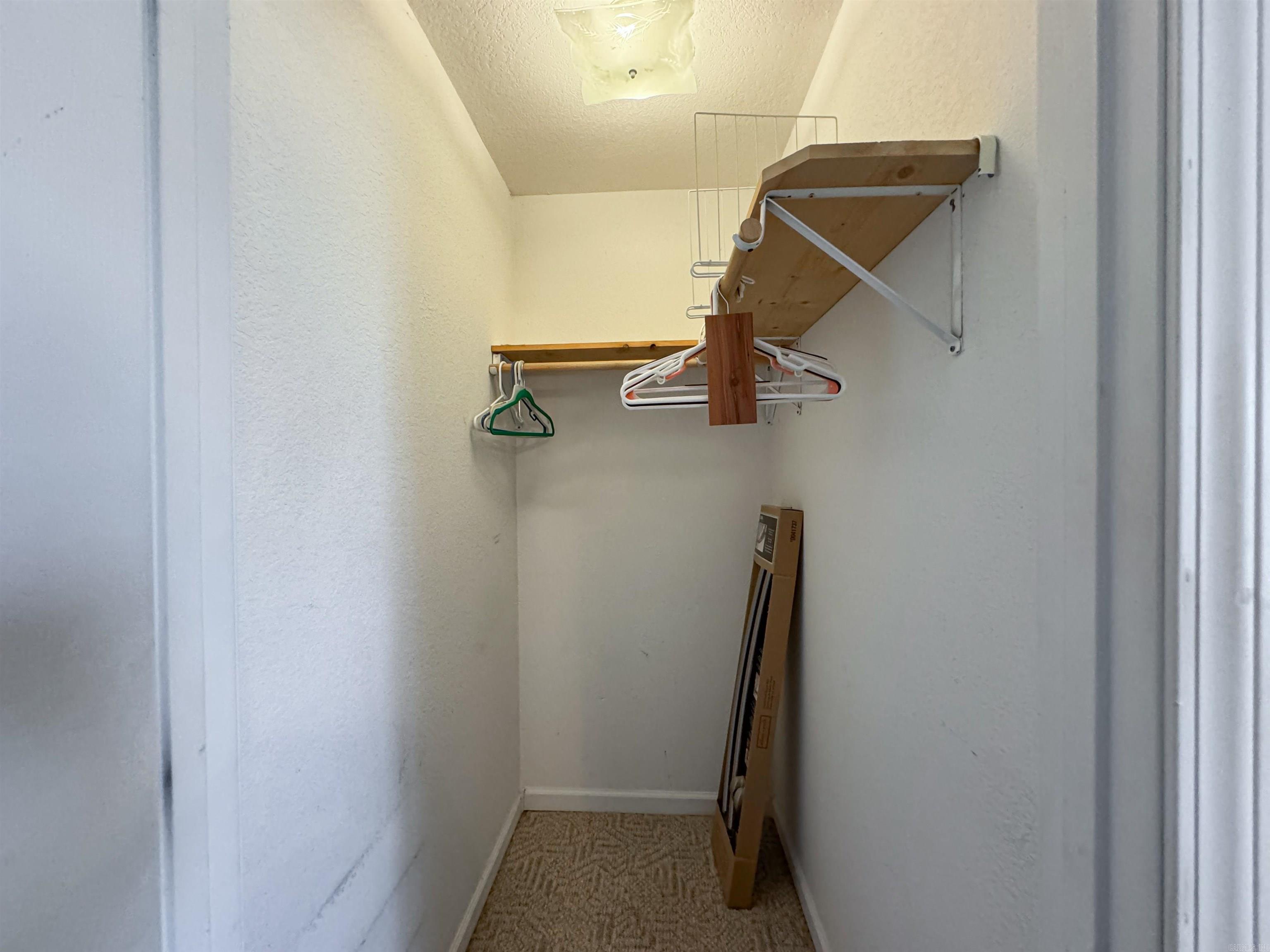 DEERBORN HILLS - Residential