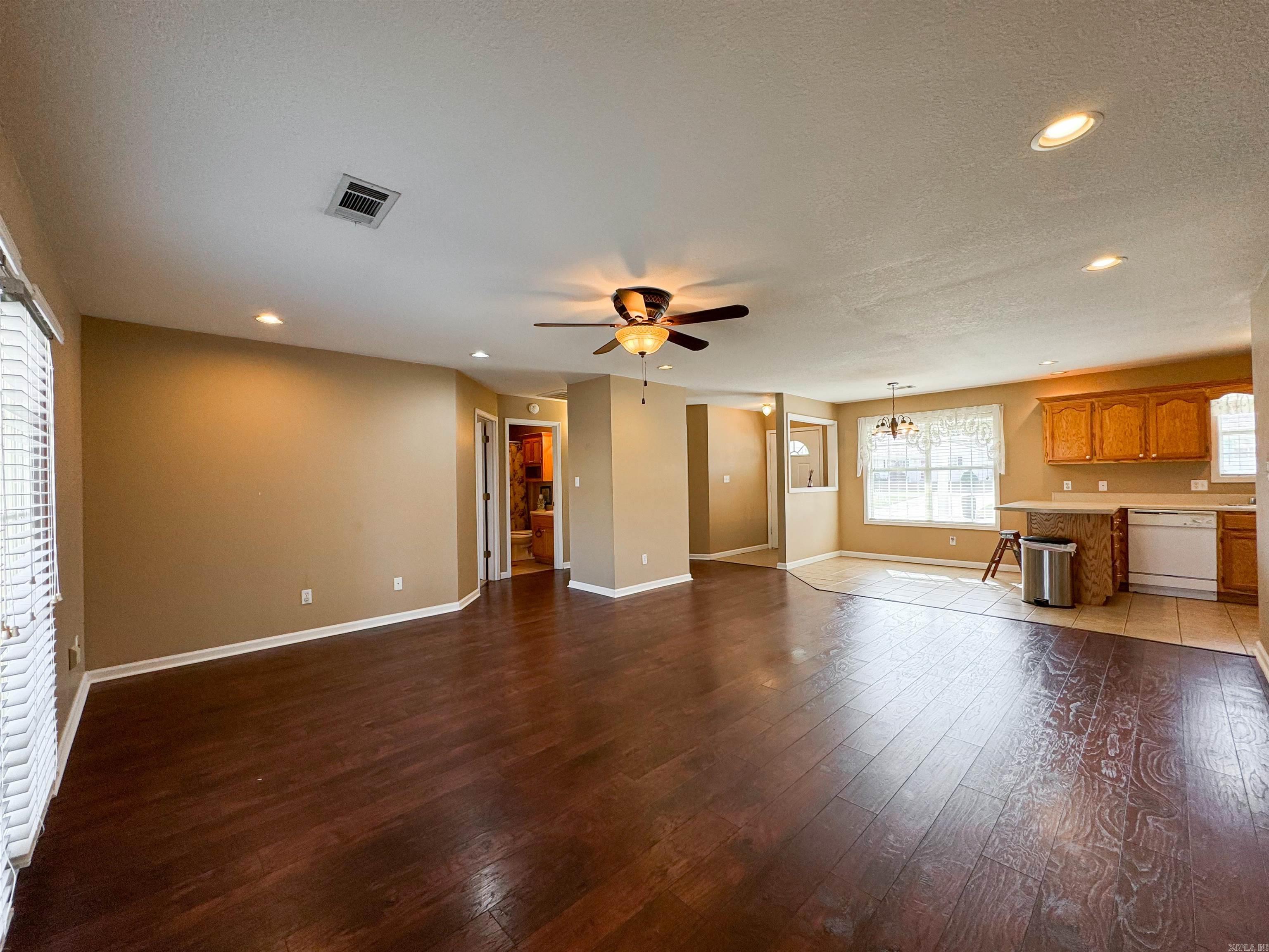 DEERBORN HILLS - Residential