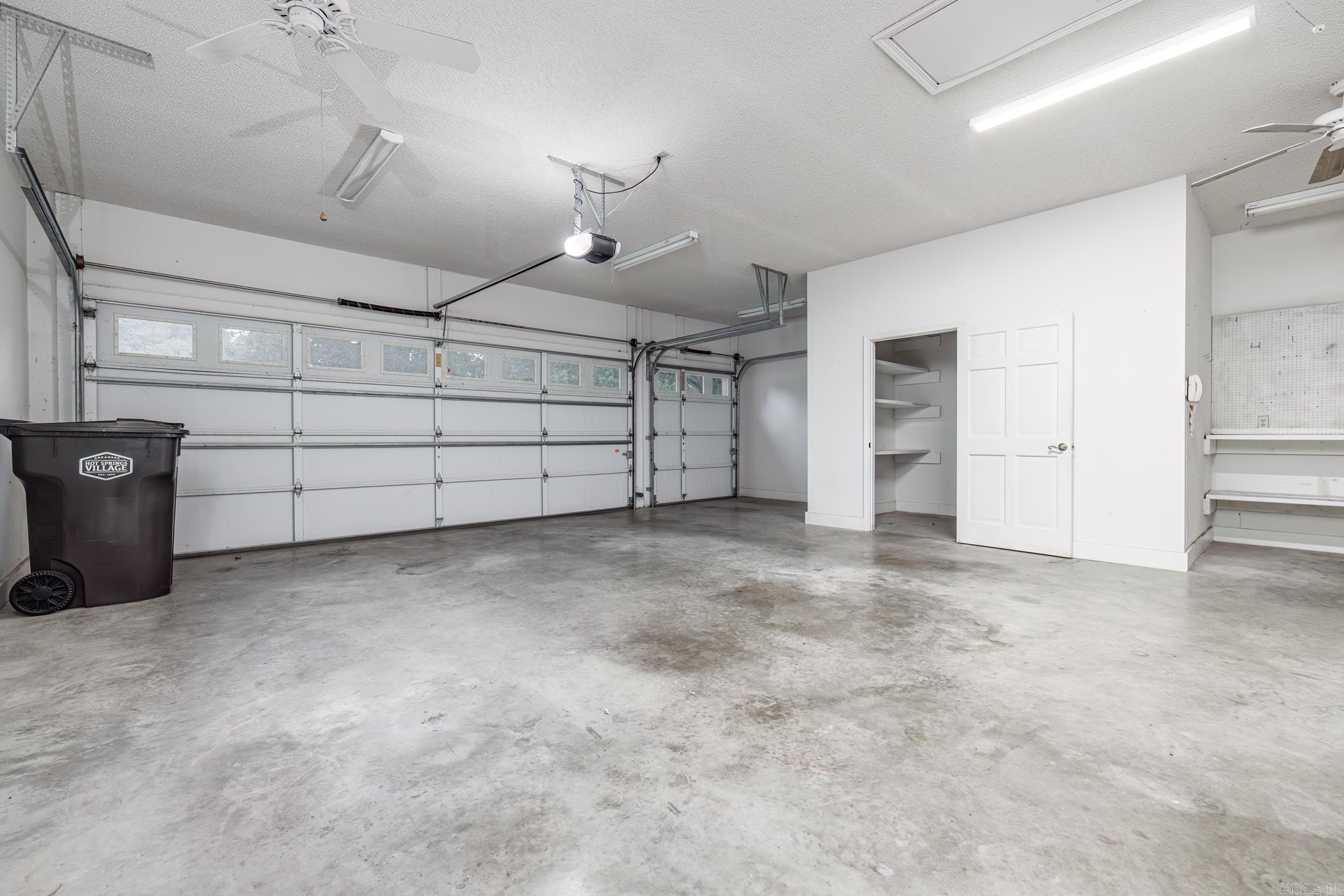 MAGNIFICO - Residential