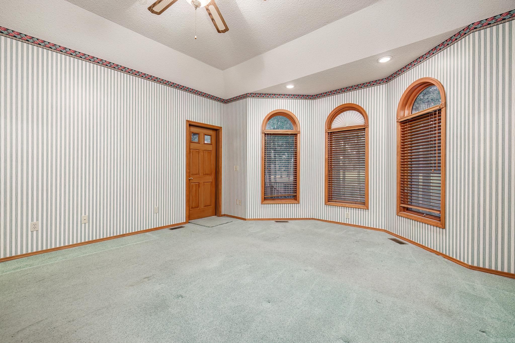 MAGNIFICO - Residential