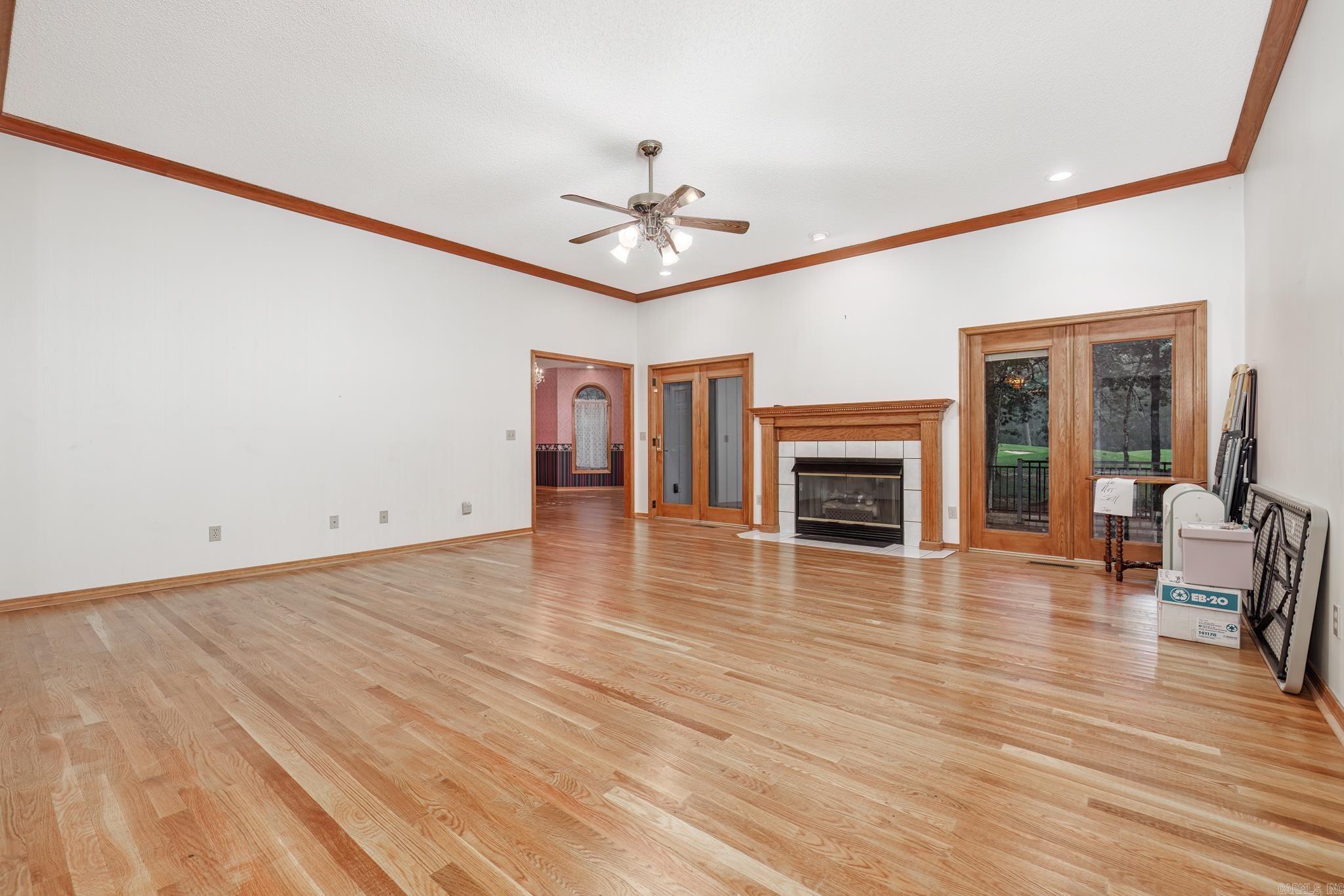 MAGNIFICO - Residential