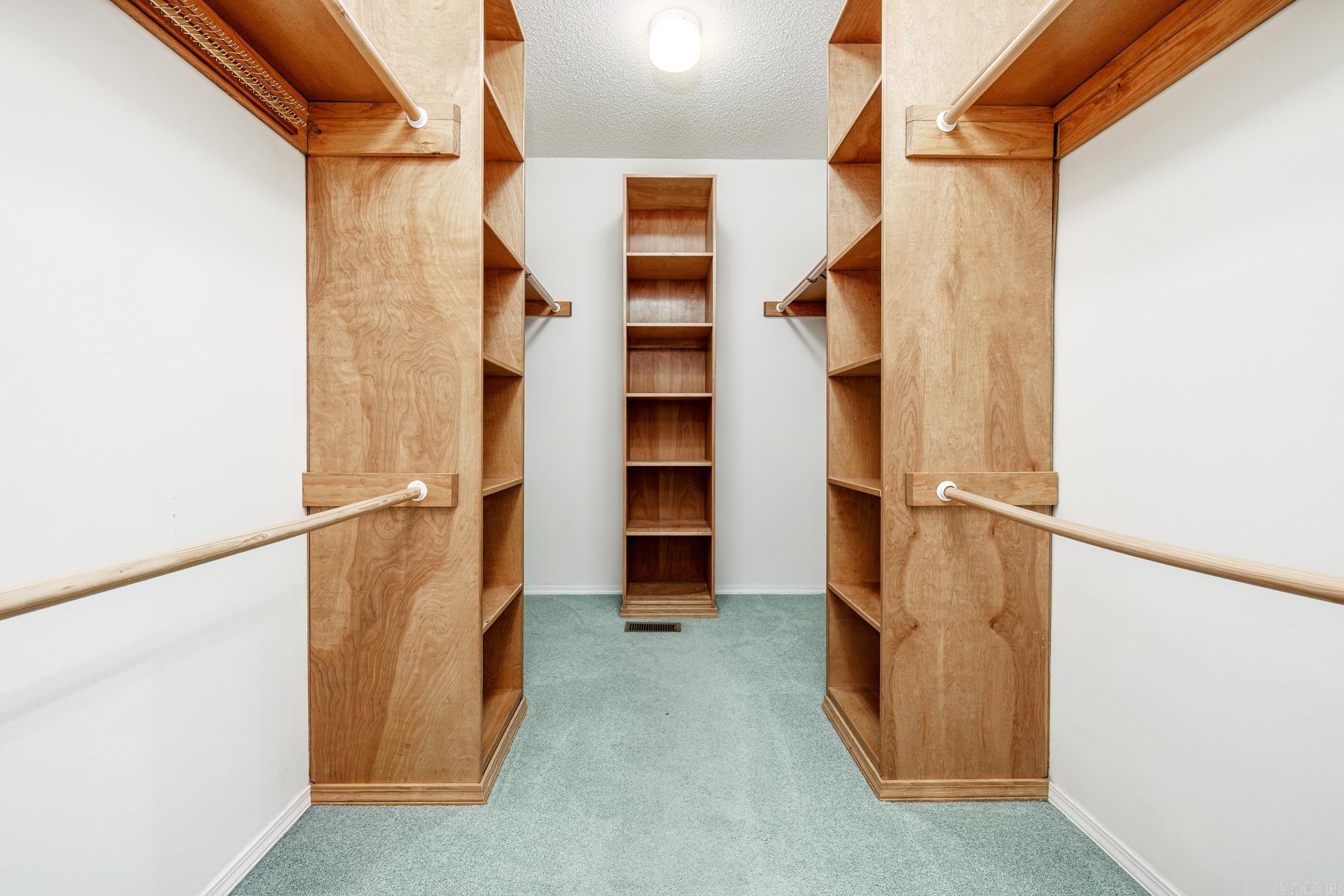 MAGNIFICO - Residential