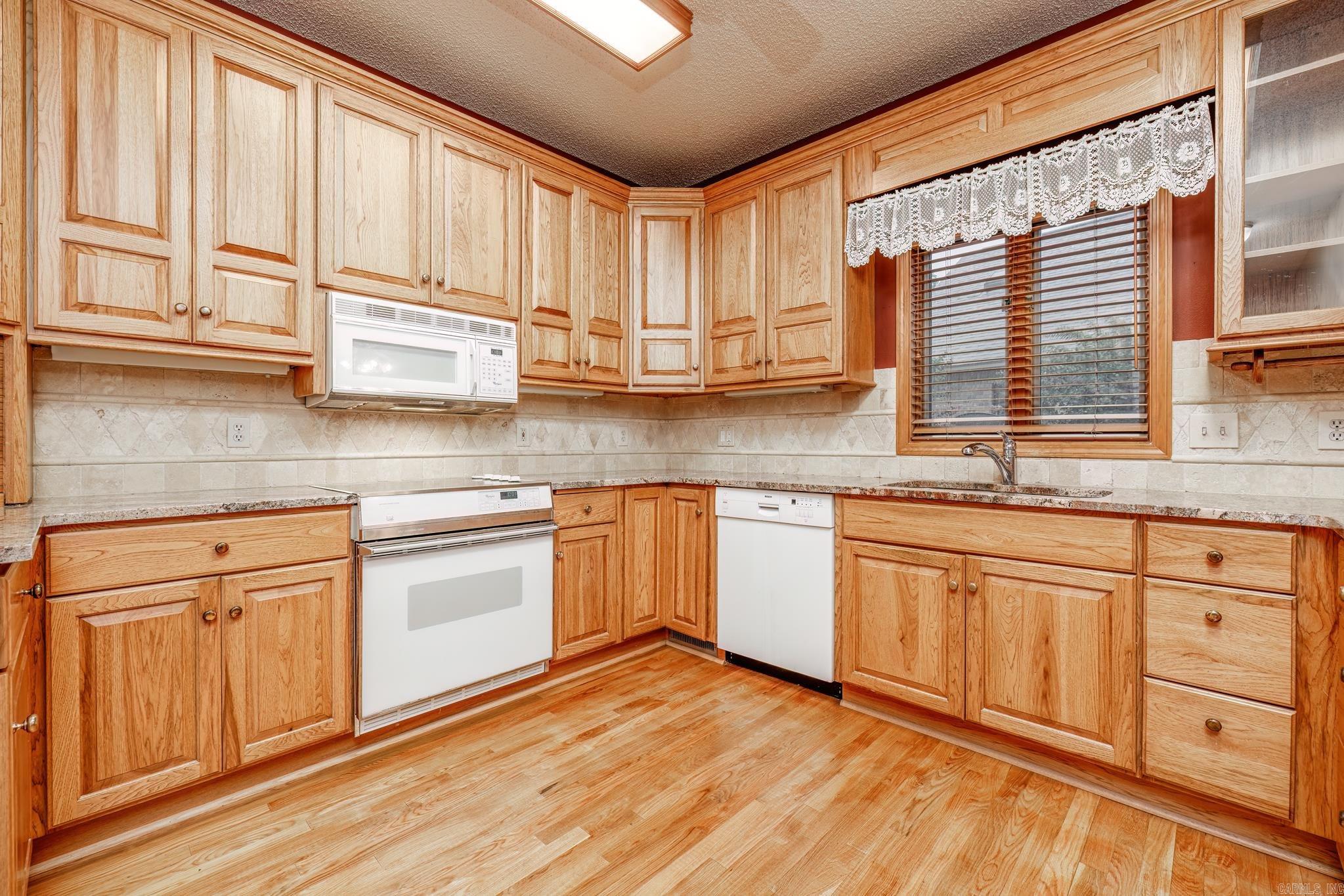 MAGNIFICO - Residential