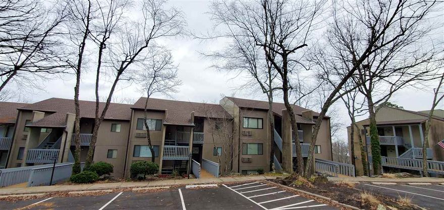 Lake View Condo in the Cliffside condos in Fairfield Bay! This condo has a wonderful view. This could be your weekend getaway, new home to relax in or a VRBO. Turn Key investment. Two bedroom Two bath, with large open floor plan, laundry area, large back deck to enjoy your coffee with a beautiful view. Close to the cool pool, tennis courts, mini golf, hiking and bike trails, four-wheeler trails and so much more. Come and see today! Condo will be sold furnished.