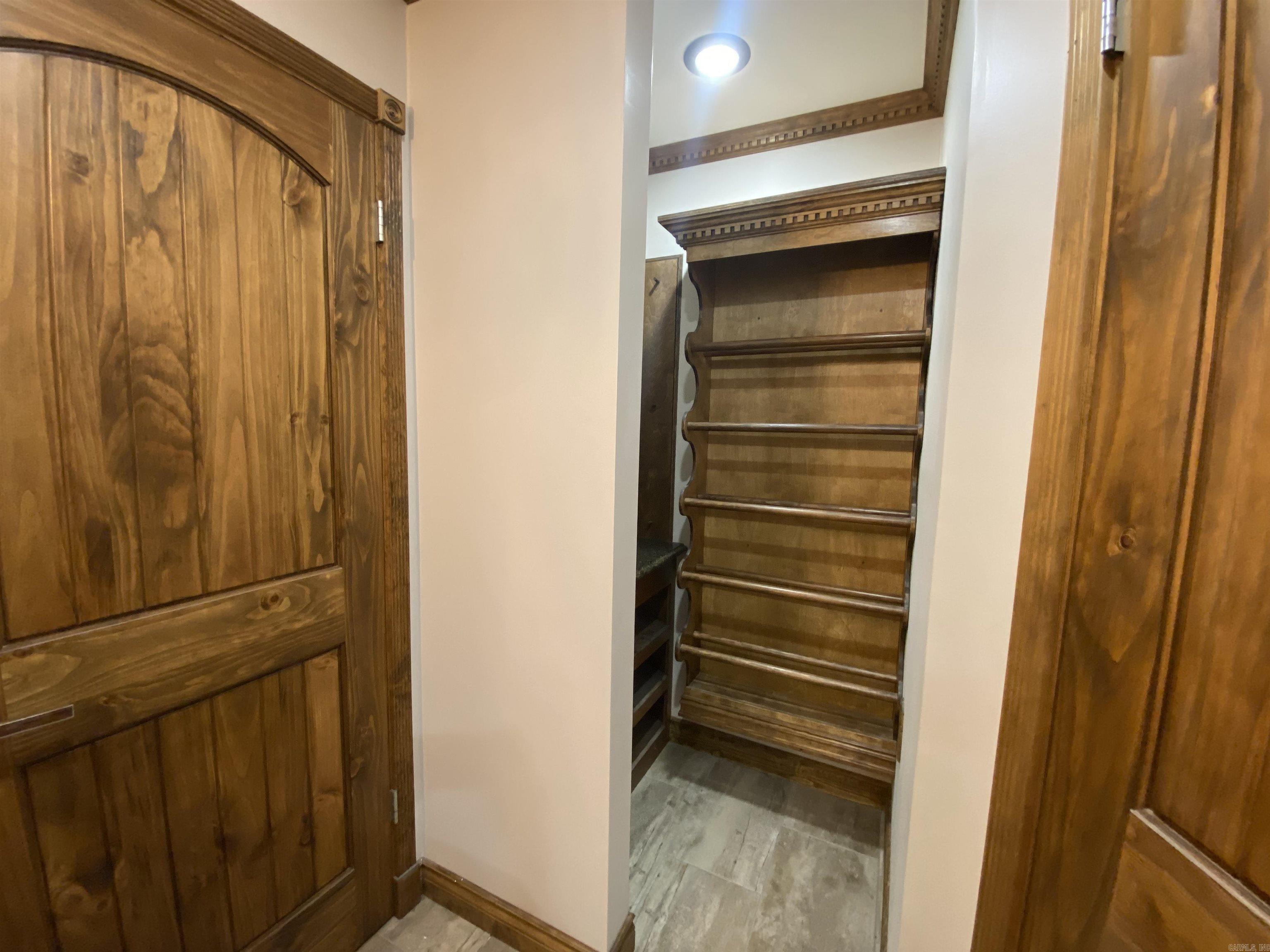 LAKEWOOD ESTATES - Residential