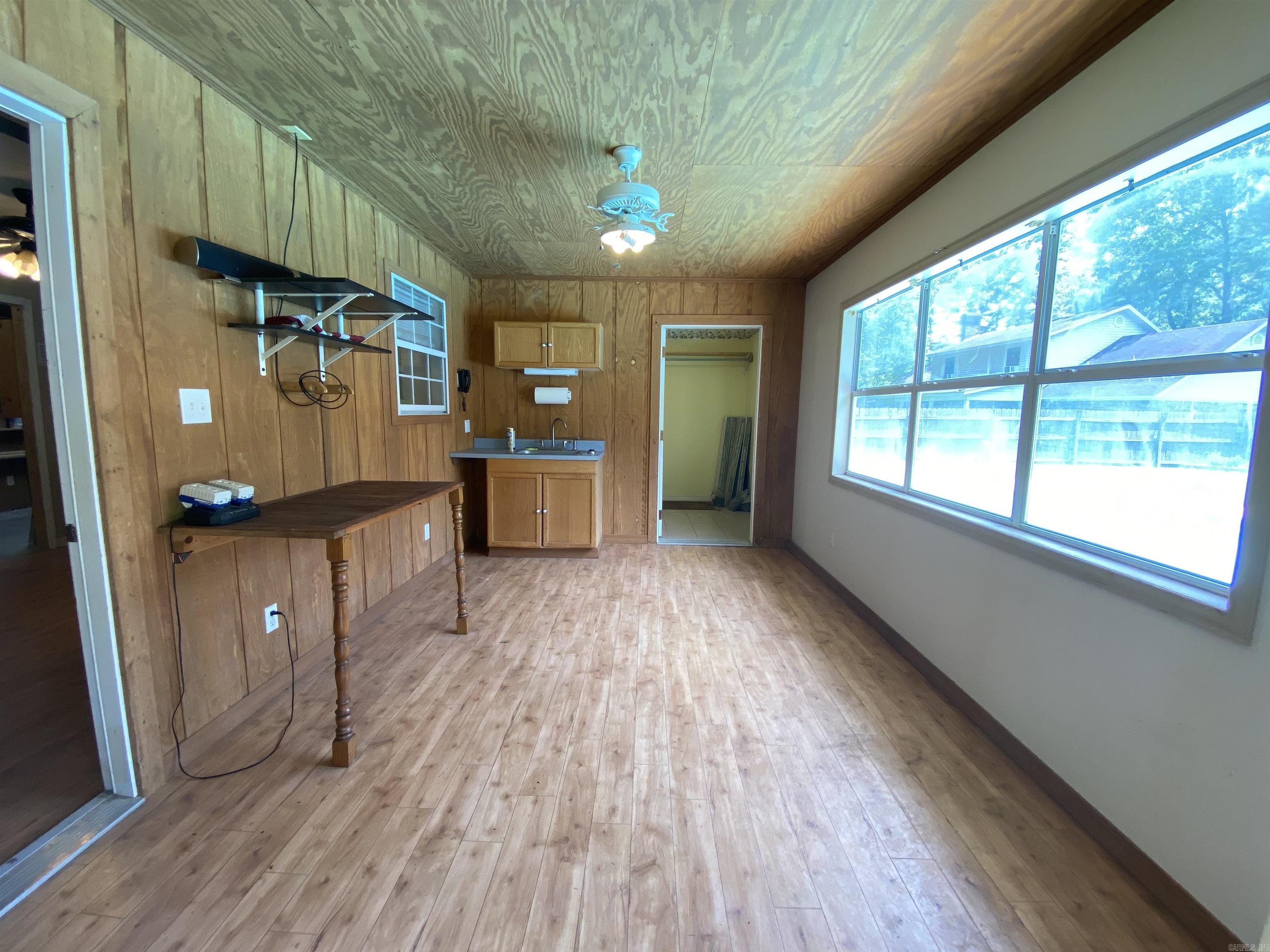 LAKEWOOD ESTATES - Residential