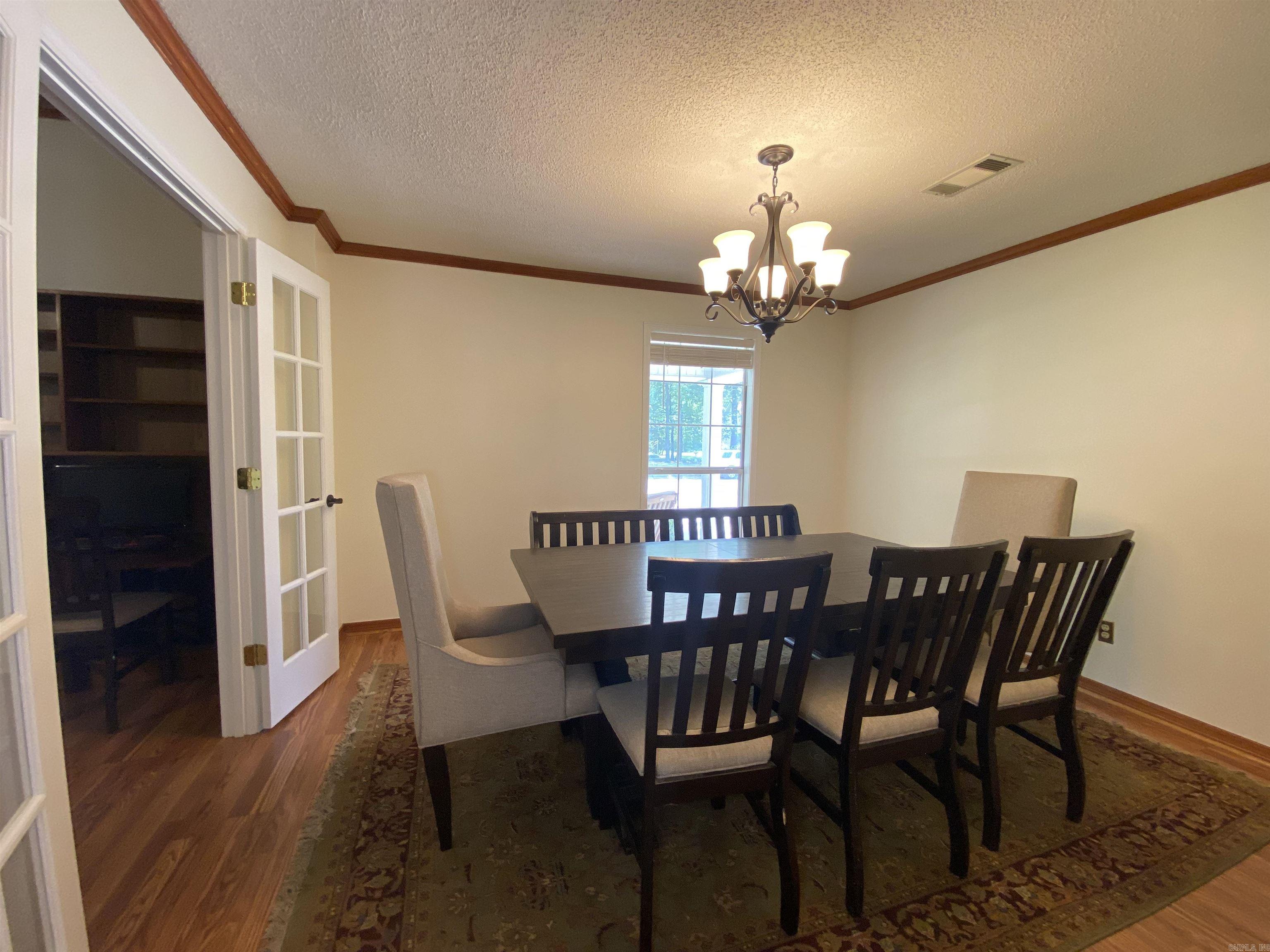 LAKEWOOD ESTATES - Residential