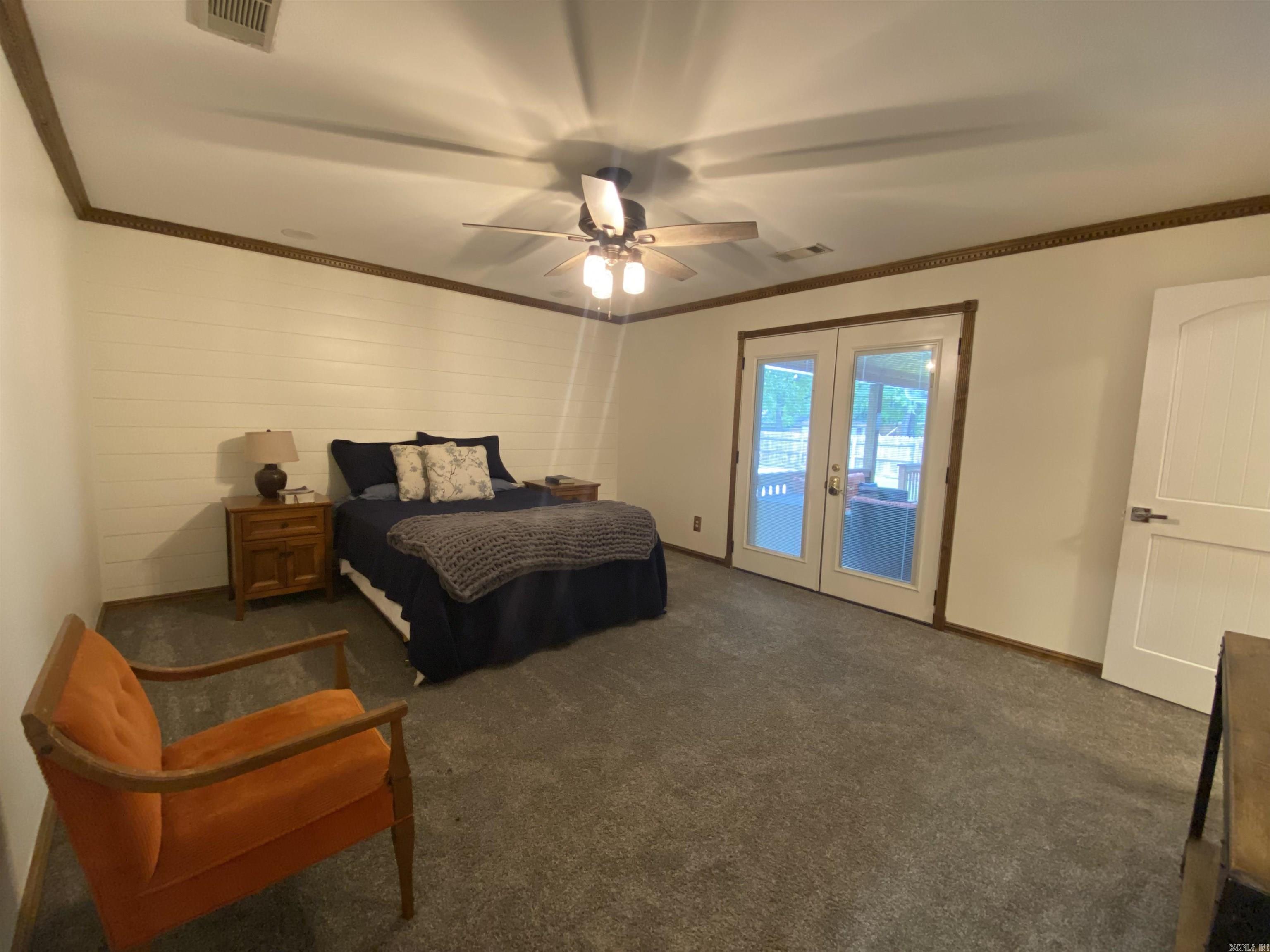 LAKEWOOD ESTATES - Residential