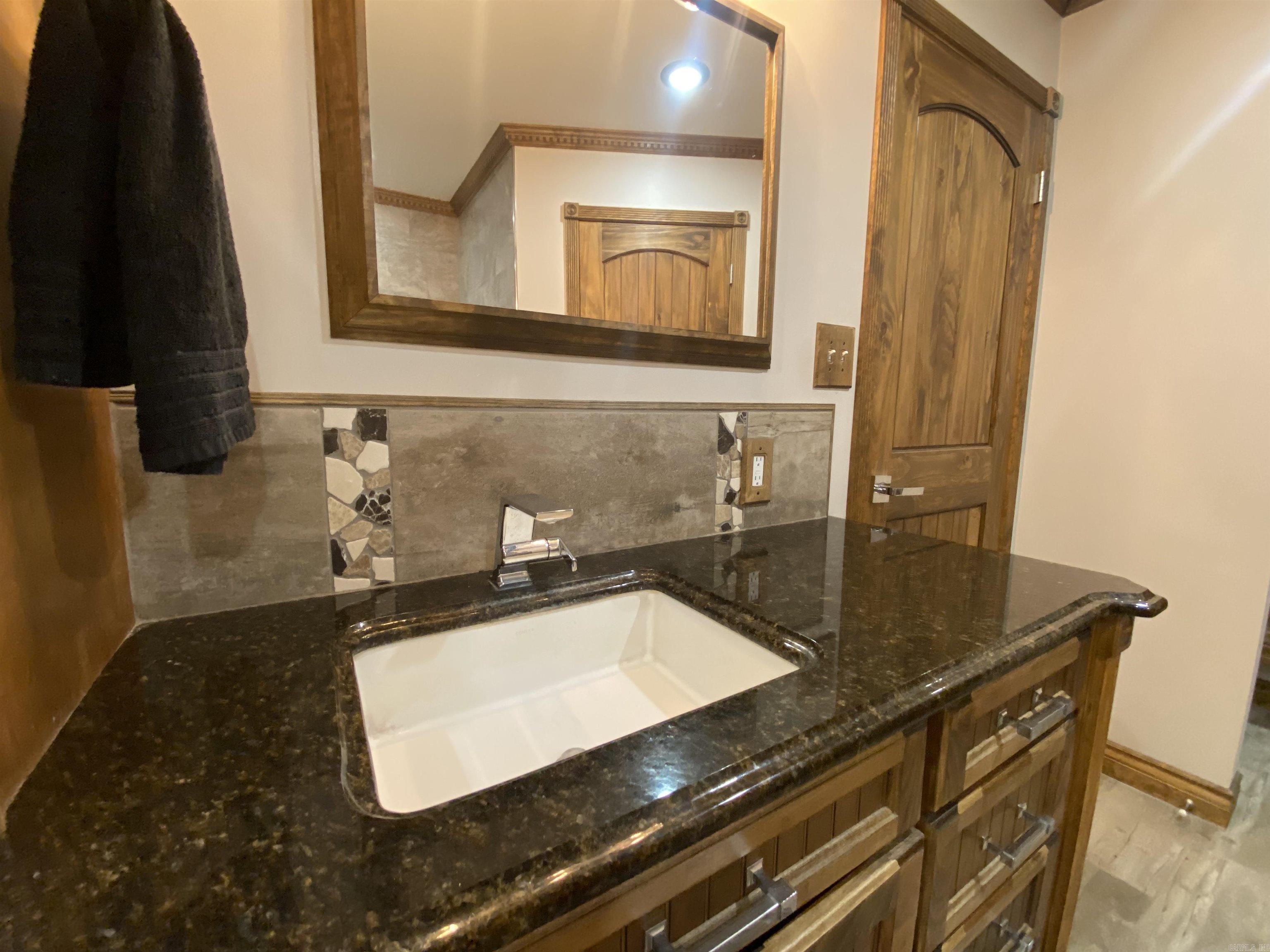 LAKEWOOD ESTATES - Residential