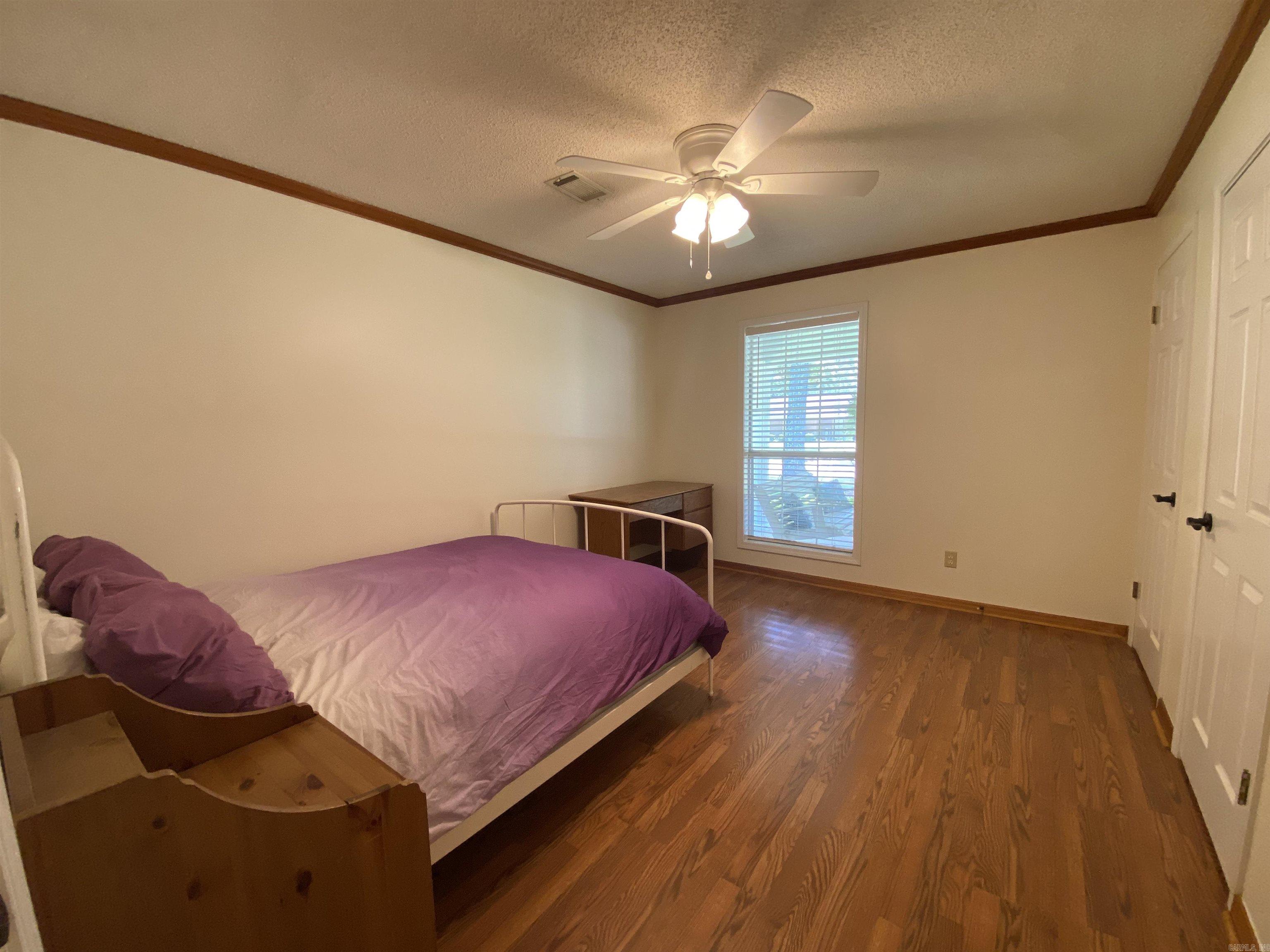 LAKEWOOD ESTATES - Residential