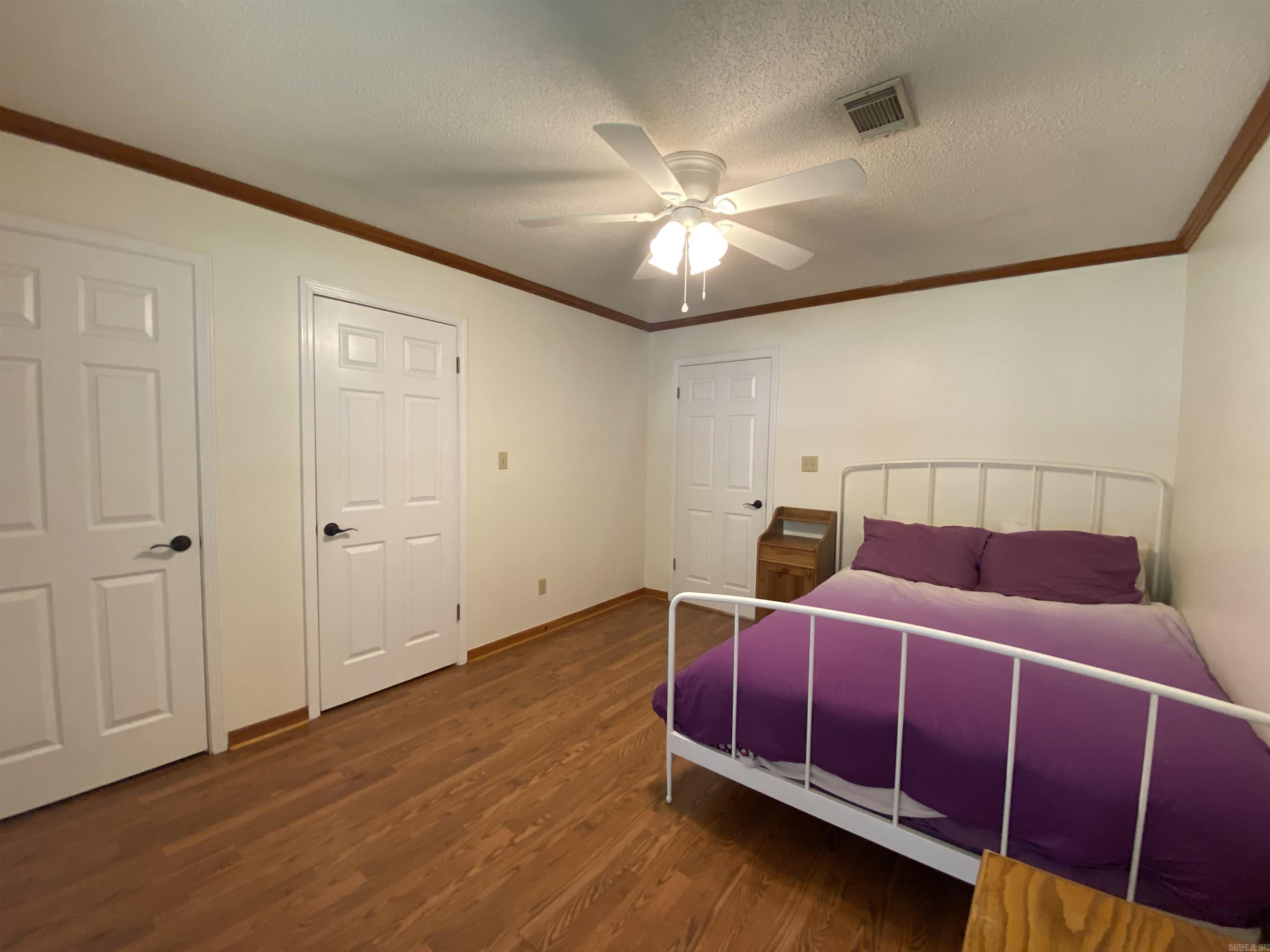 LAKEWOOD ESTATES - Residential