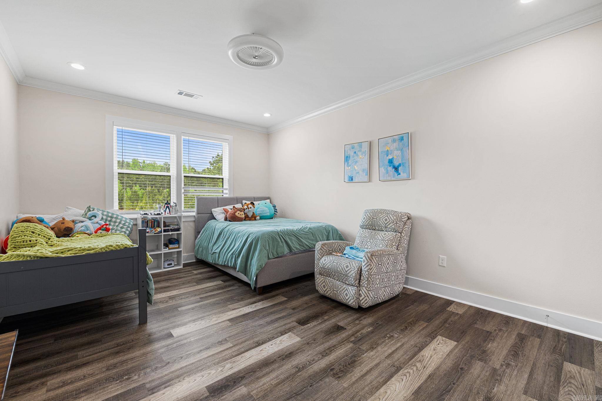 FOXWOOD ESTATES - Residential