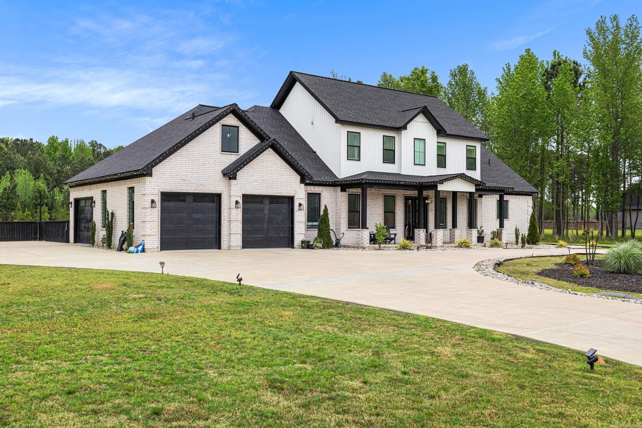 FOXWOOD ESTATES - Residential