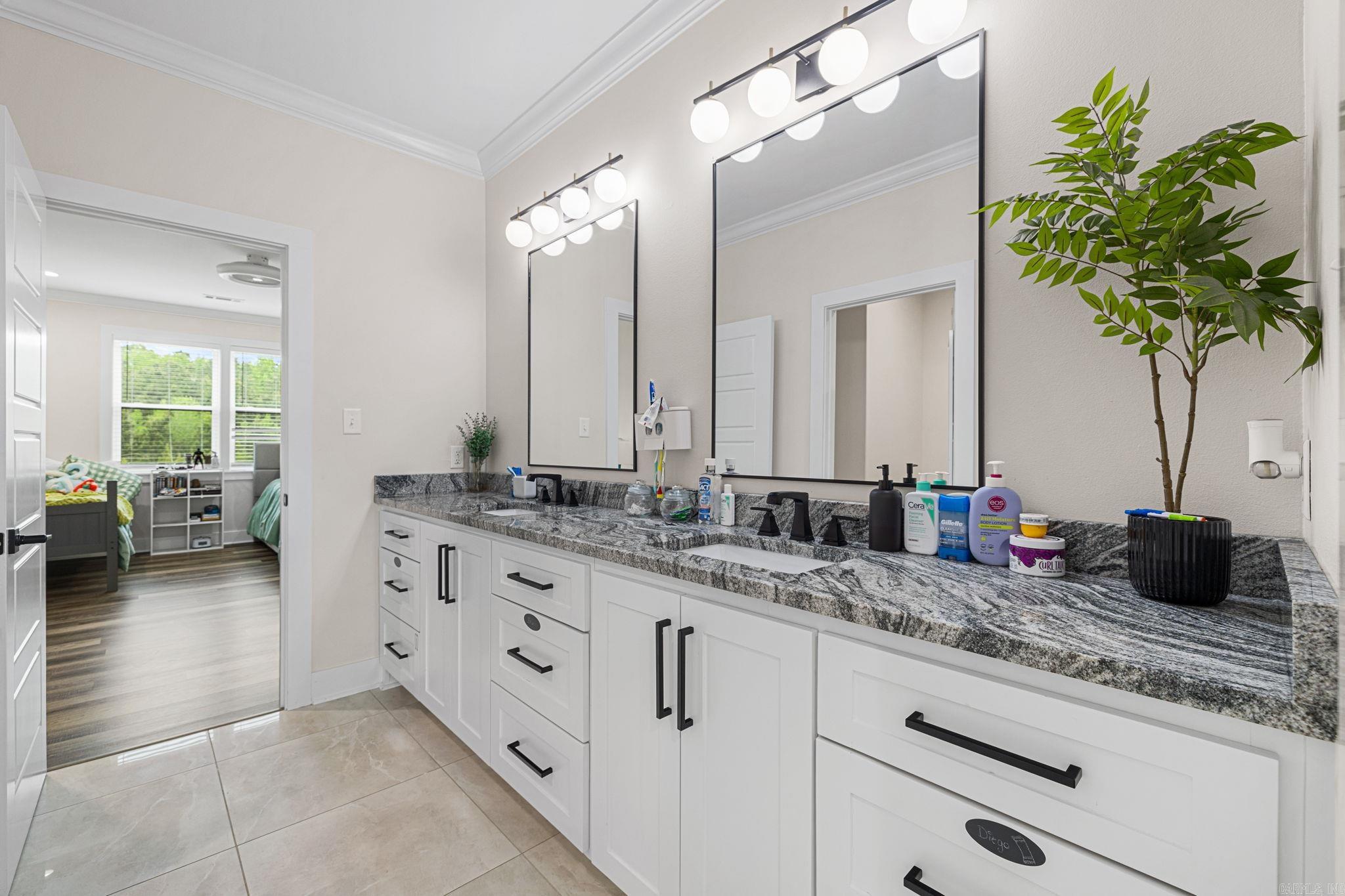 FOXWOOD ESTATES - Residential