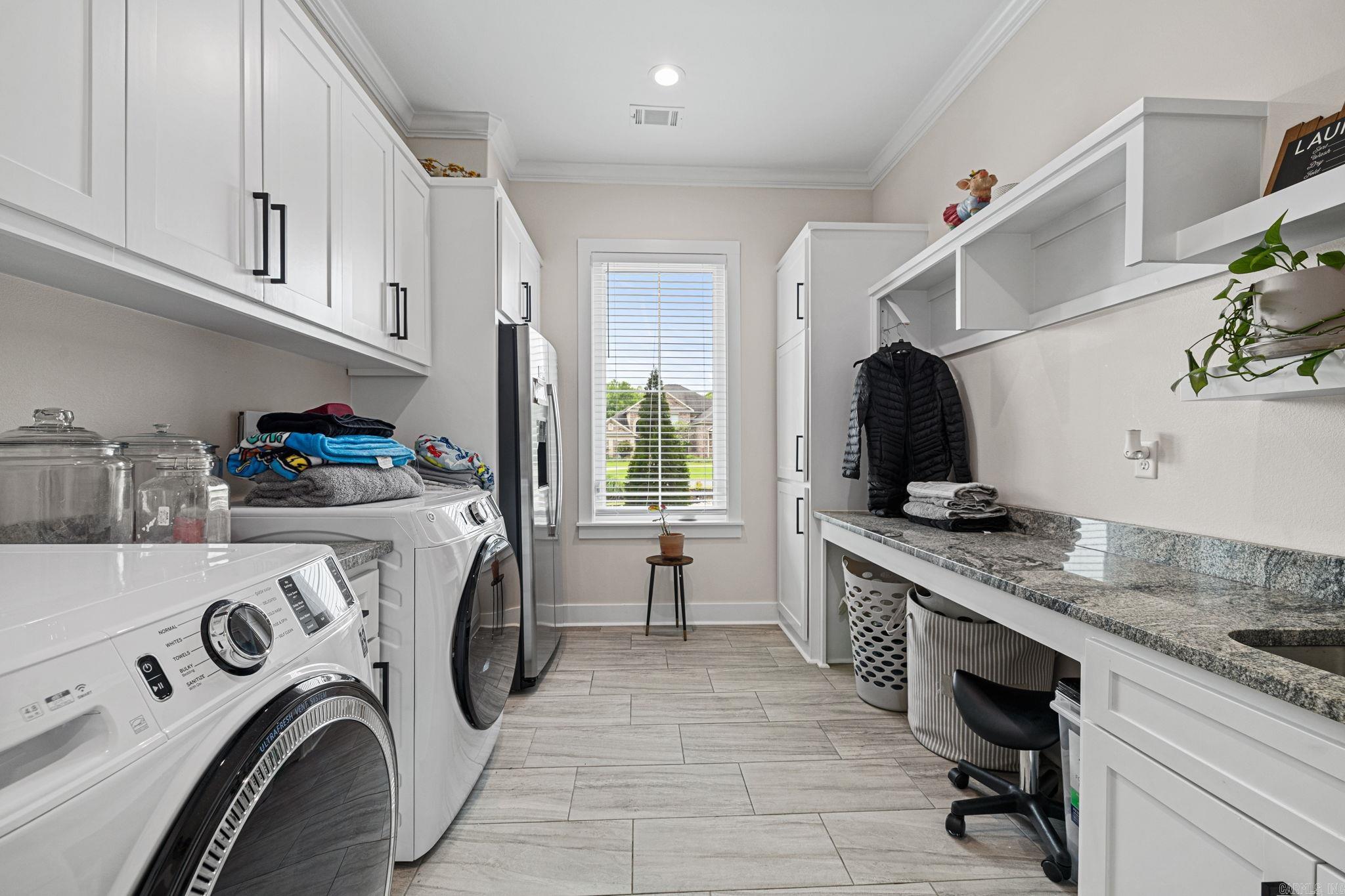 FOXWOOD ESTATES - Residential