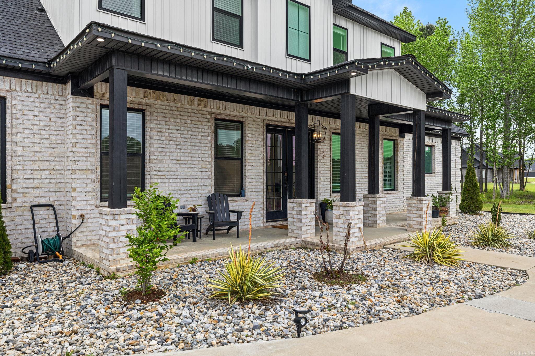 FOXWOOD ESTATES - Residential