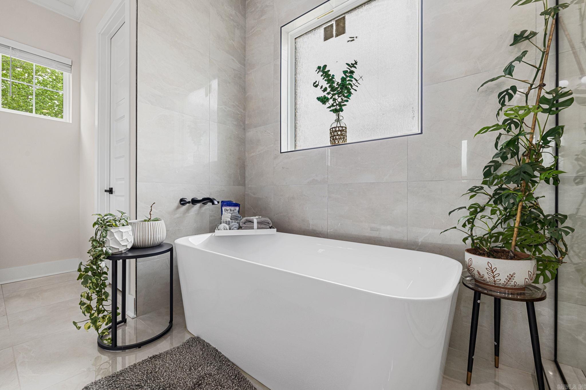 FOXWOOD ESTATES - Residential